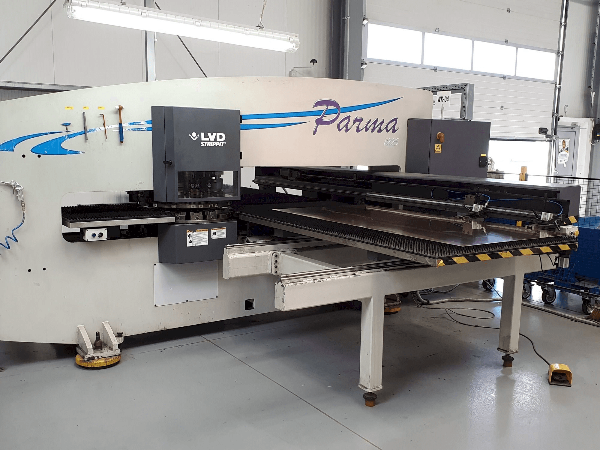 Vista frontal de la máquina LVD PARMA 1225 TK