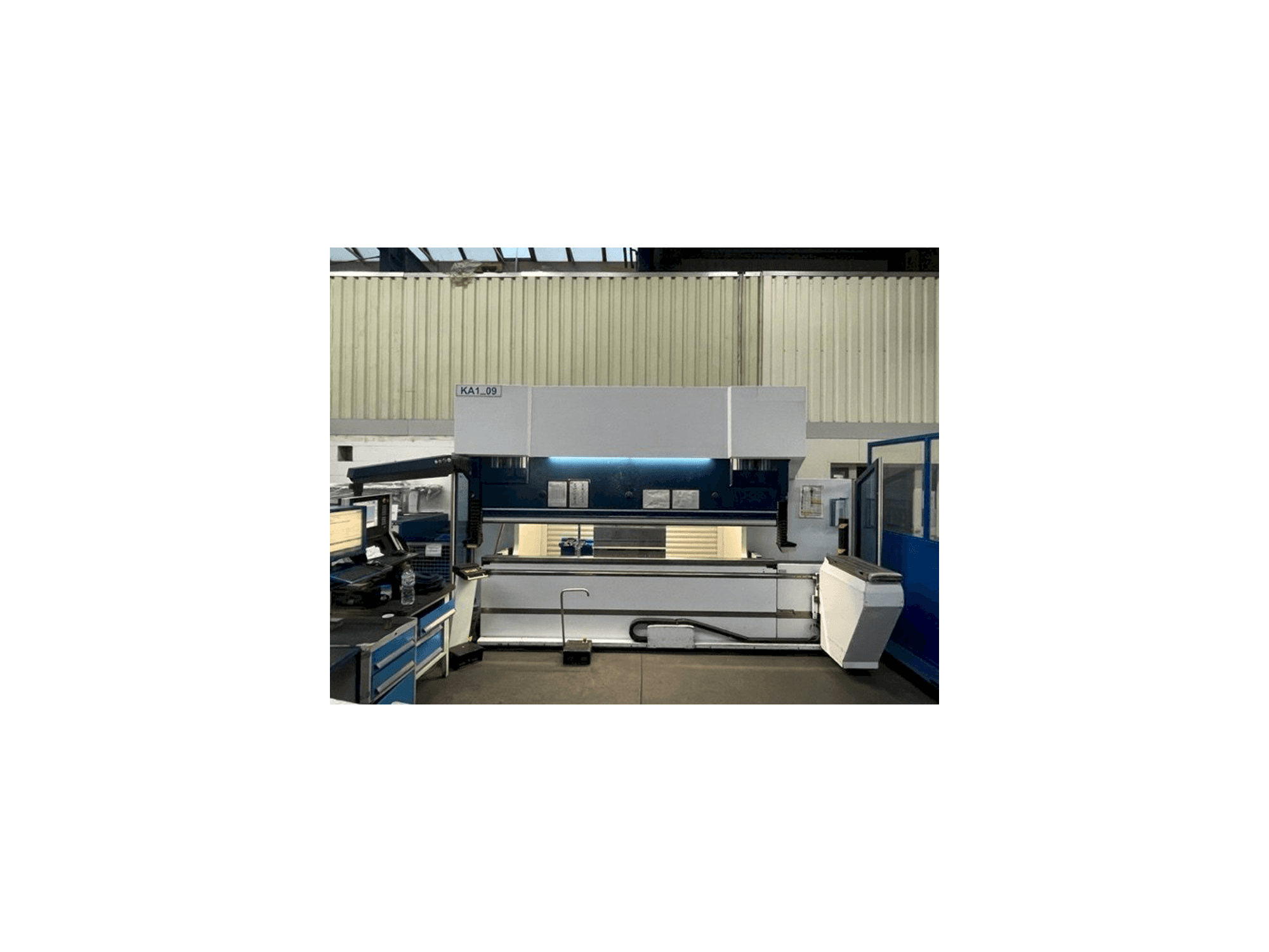 Vista frontal de la máquina Trumpf TruBend 5130