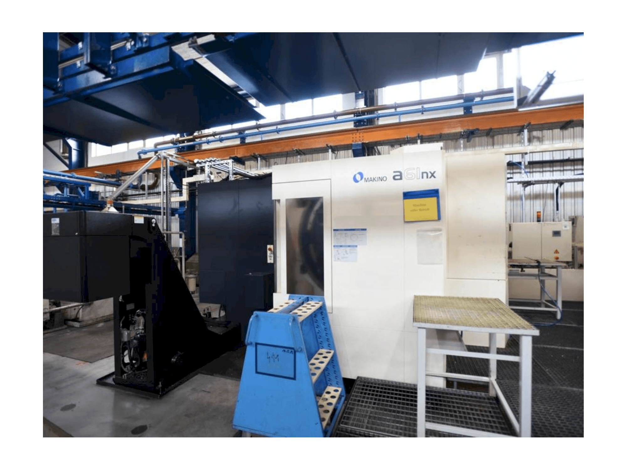 Vista frontal de la máquina Makino a61nx Pro 6
