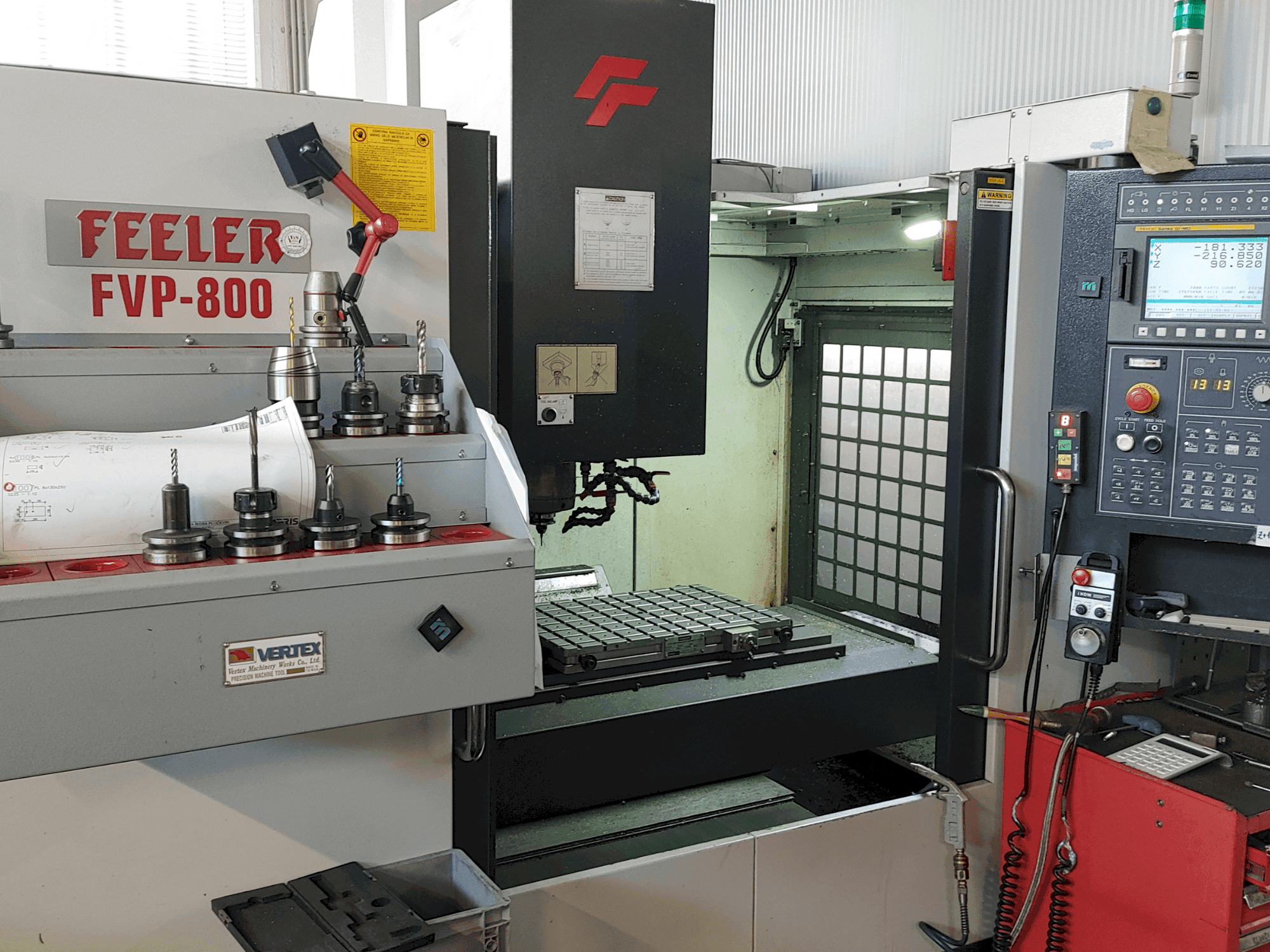 Vista frontal de la máquina Feeler PVF 800