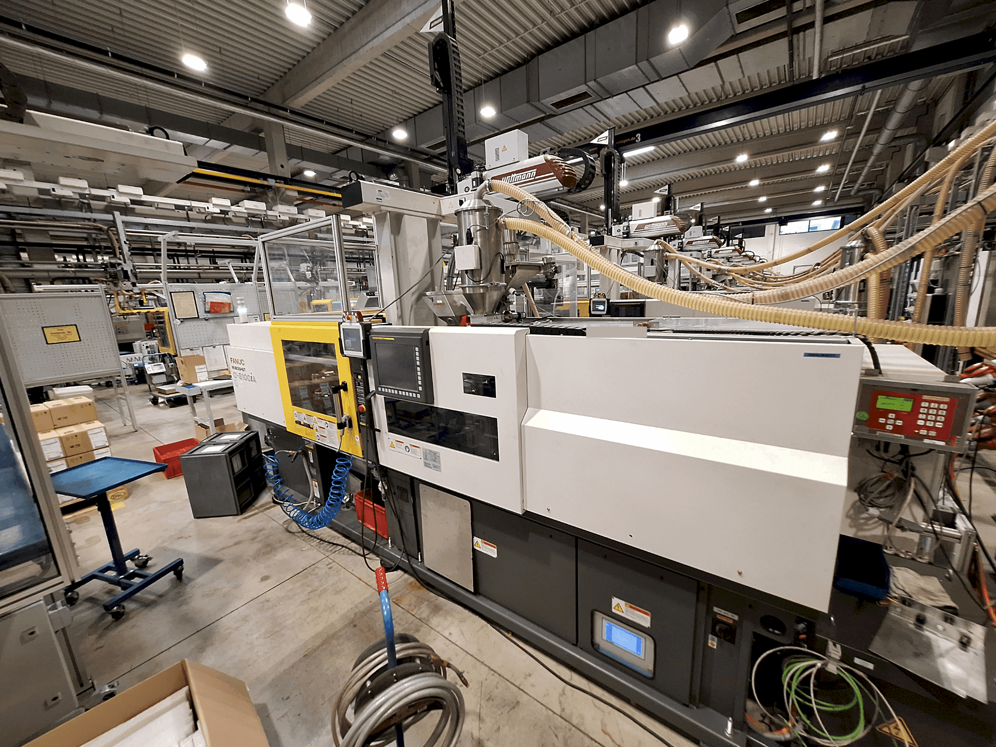 Vista frontal de la máquina FANUC Roboshot S100iA