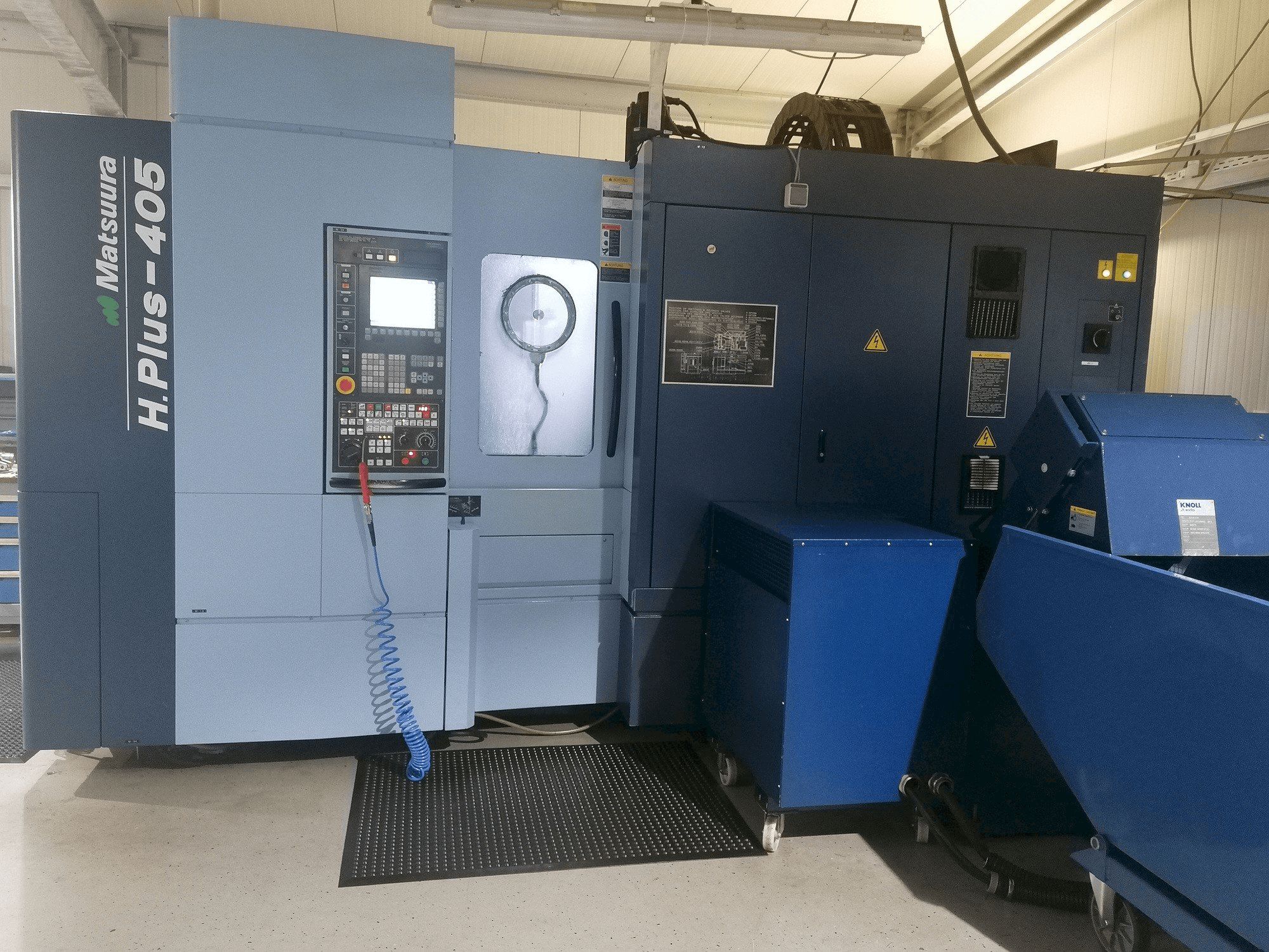 Vista frontal de la máquina Matsuura H-PLUS-405