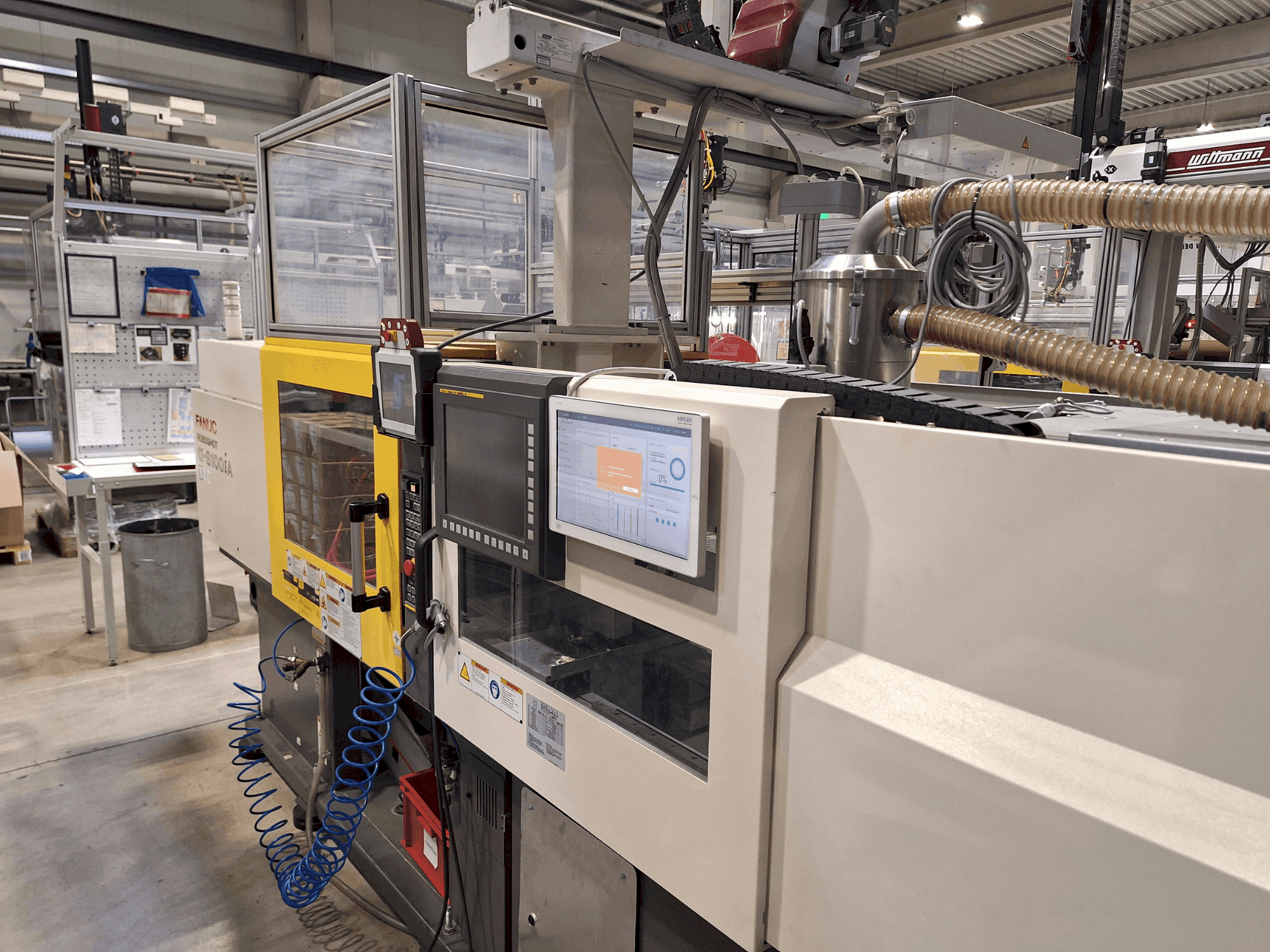 Vista frontal de la máquina FANUC Roboshot S100iA