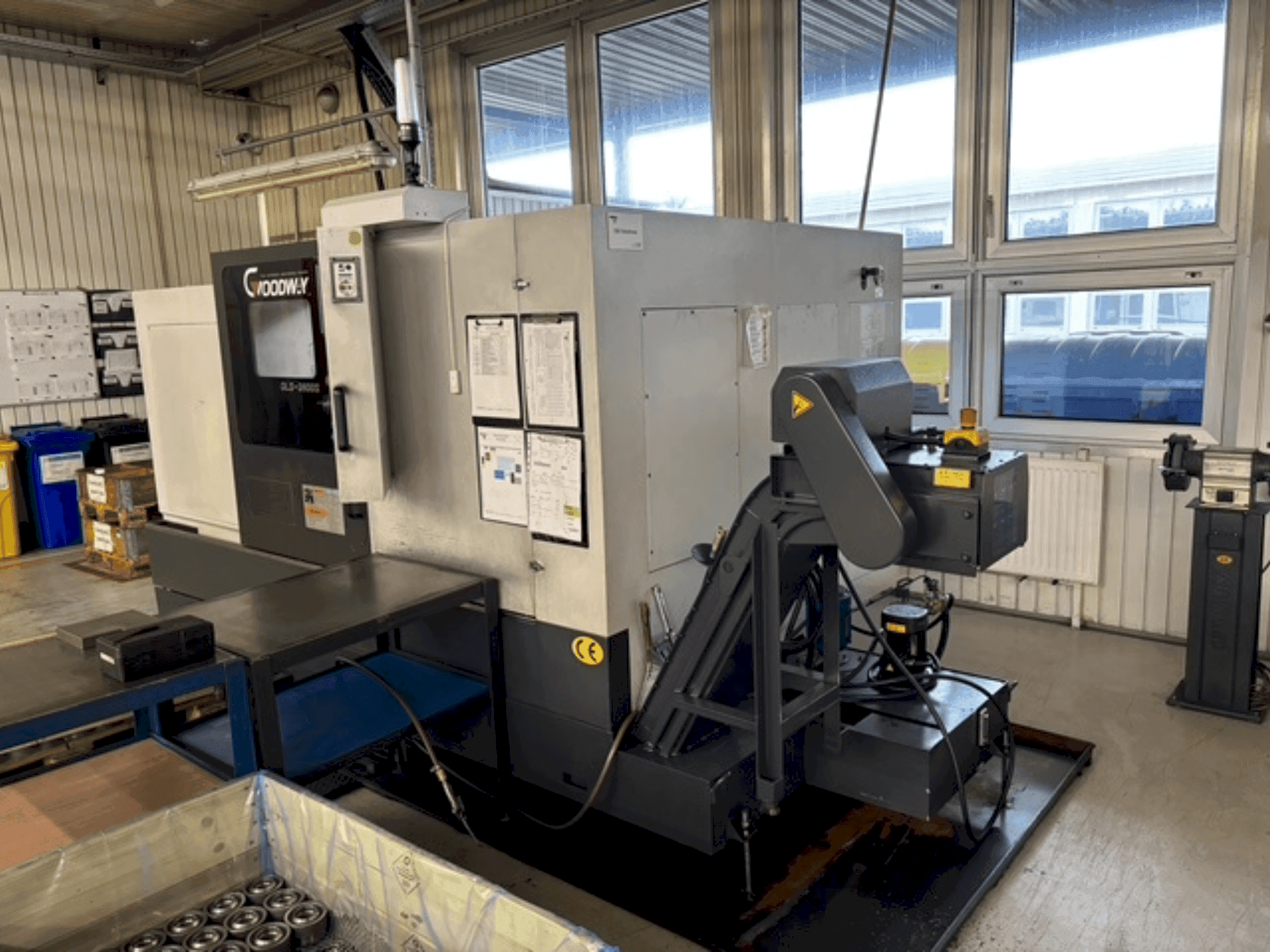 Vista frontal de la máquina Goodway GLS-2800S