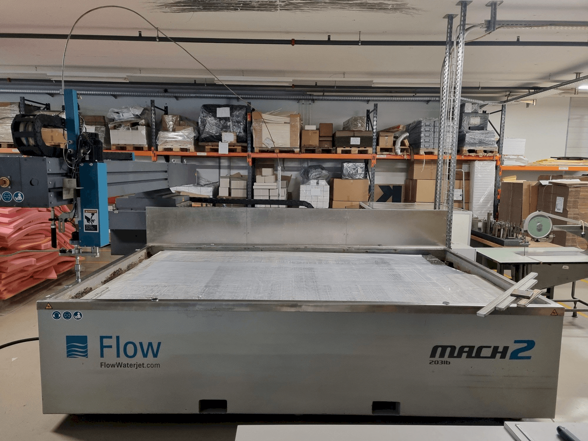 Vista frontal de la máquina Flow M2 3120 B