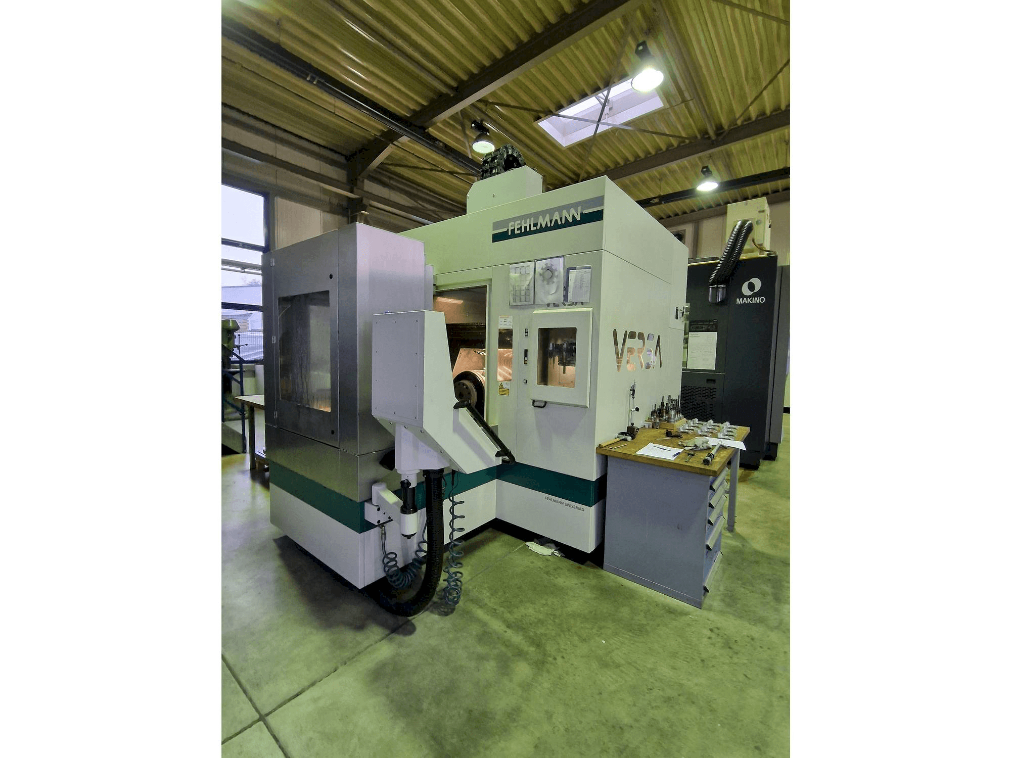 Vista frontal de la máquina FEHLMANN Versa P825