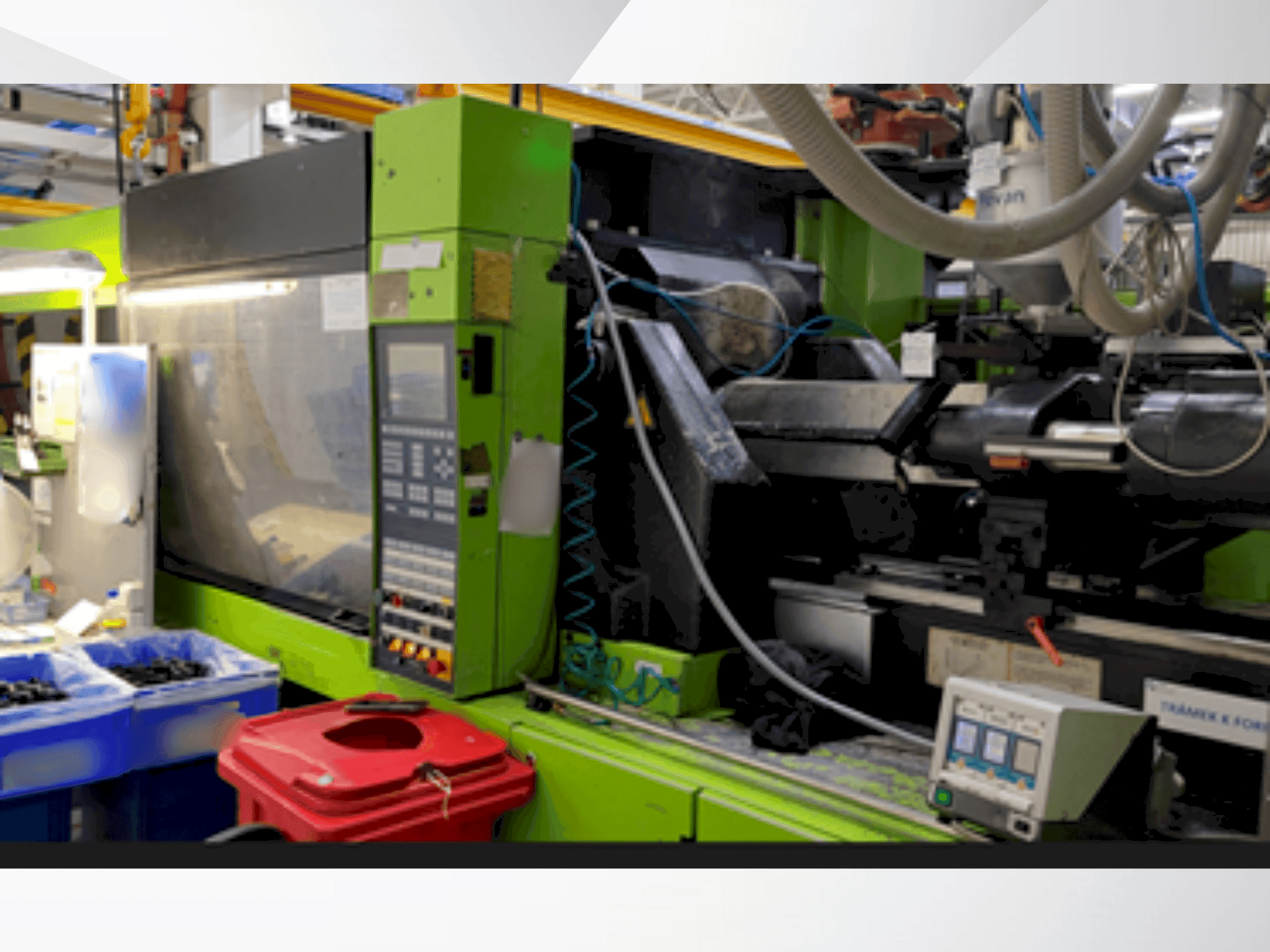 Vista frontal de la máquina Engel Engel ES 1050/250 HLST