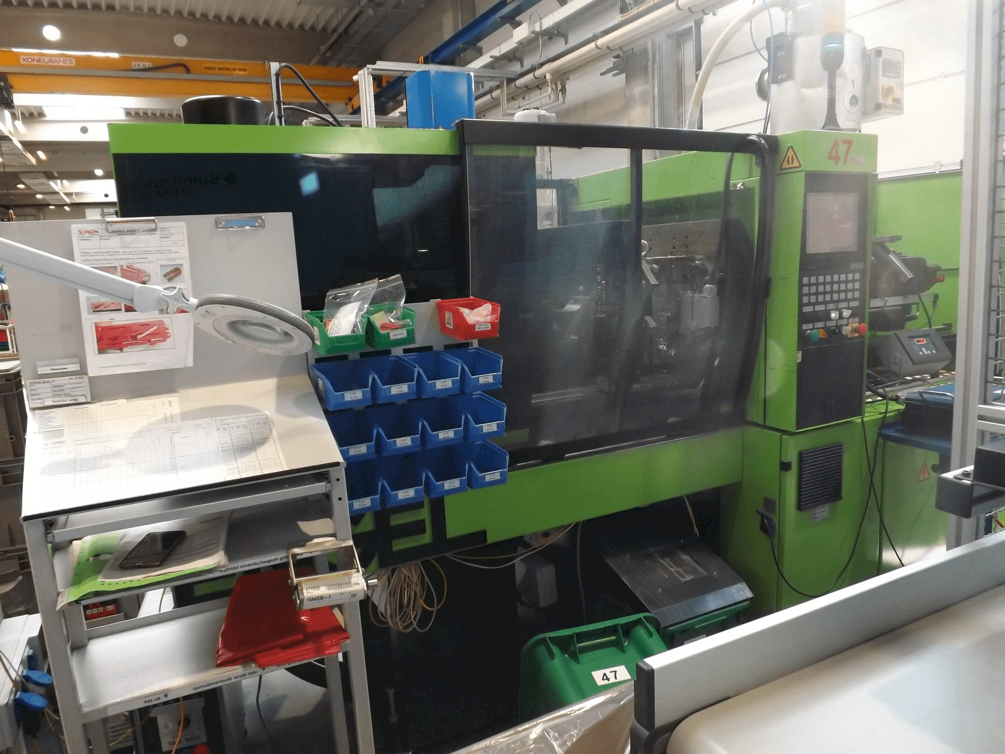 Vista frontal de la máquina ENGEL Victory 330/80 Focus