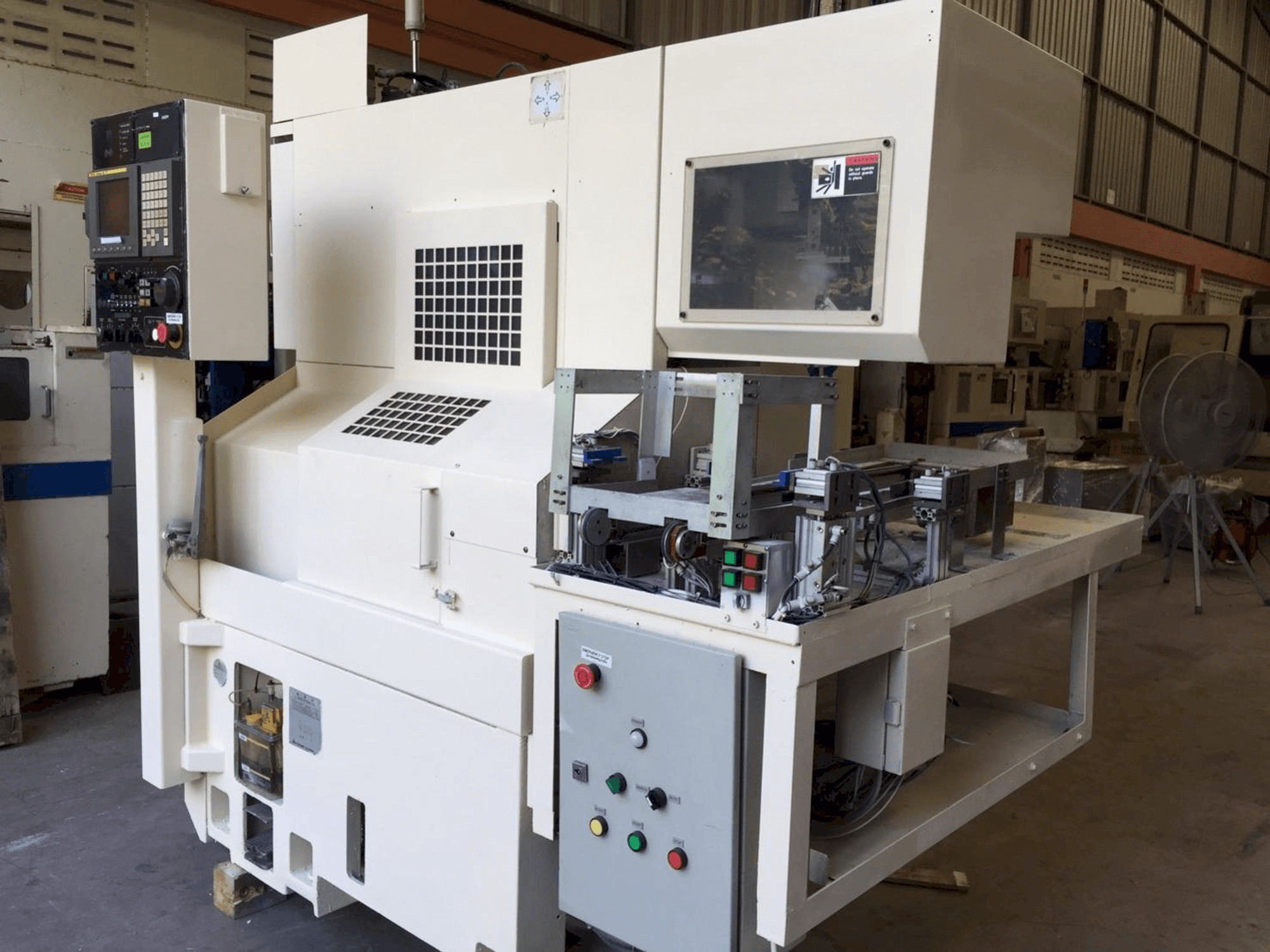 Vista frontal de la máquina WASINO G-05