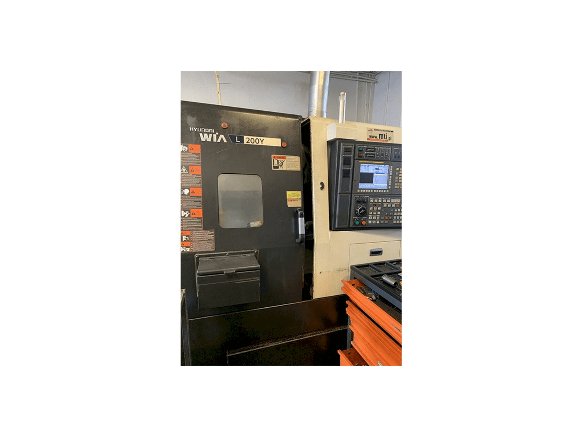 Vista frontal de la máquina Hyundai Wia L200Y