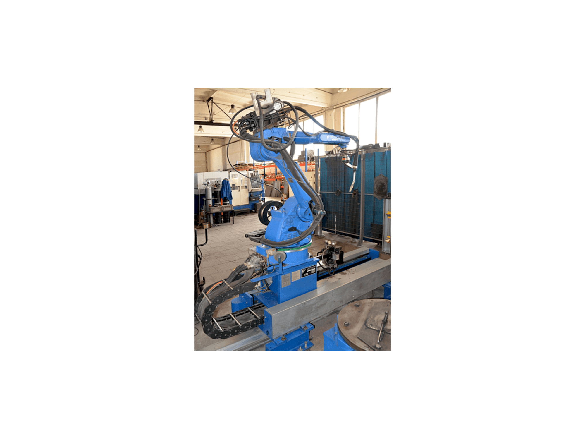 Vista frontal de la máquina MOTOMAN UP20-6 MT1-1000 TRDS-1150