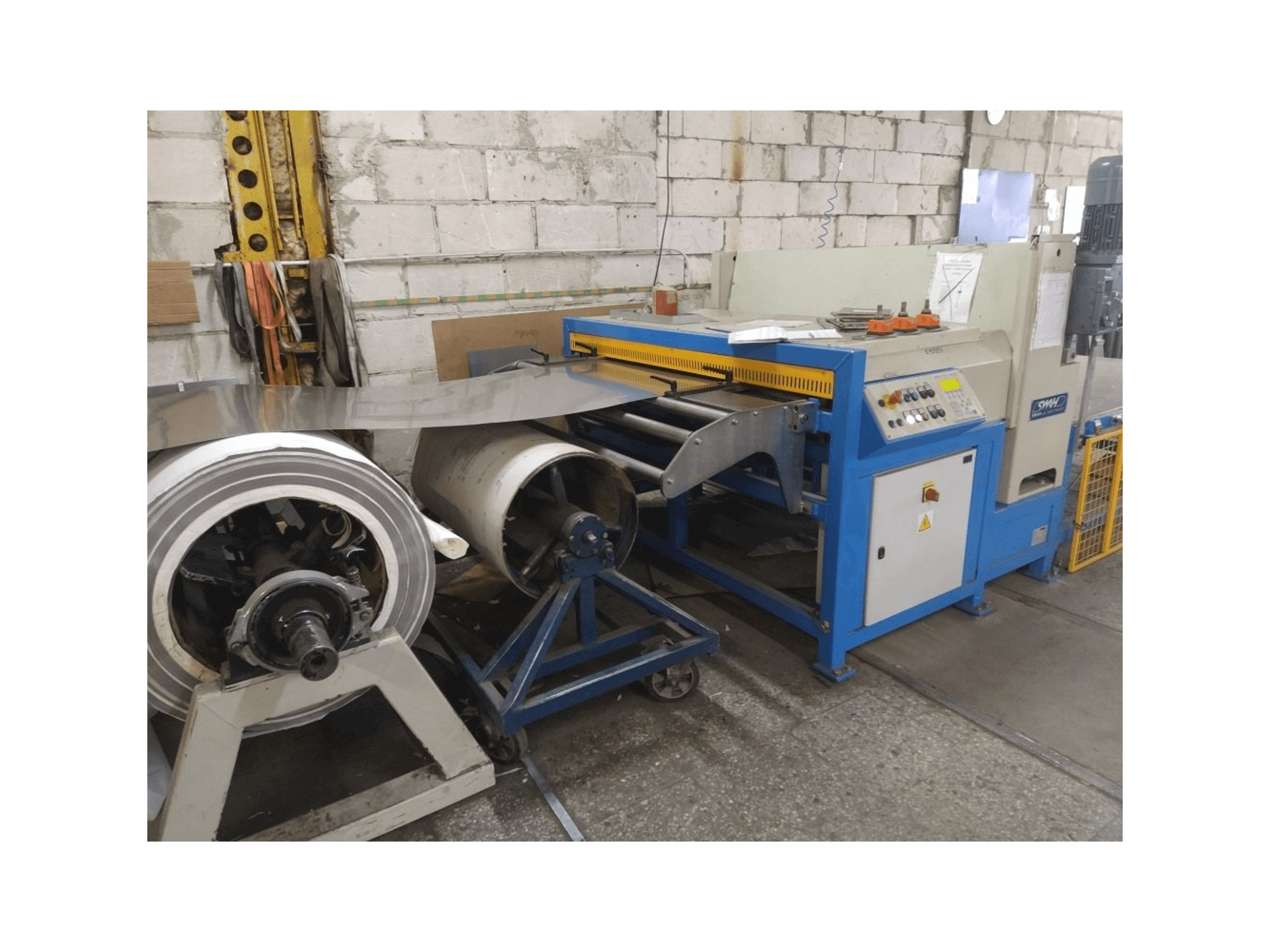 Vista frontal de la máquina SWAH LCP-S (2013)