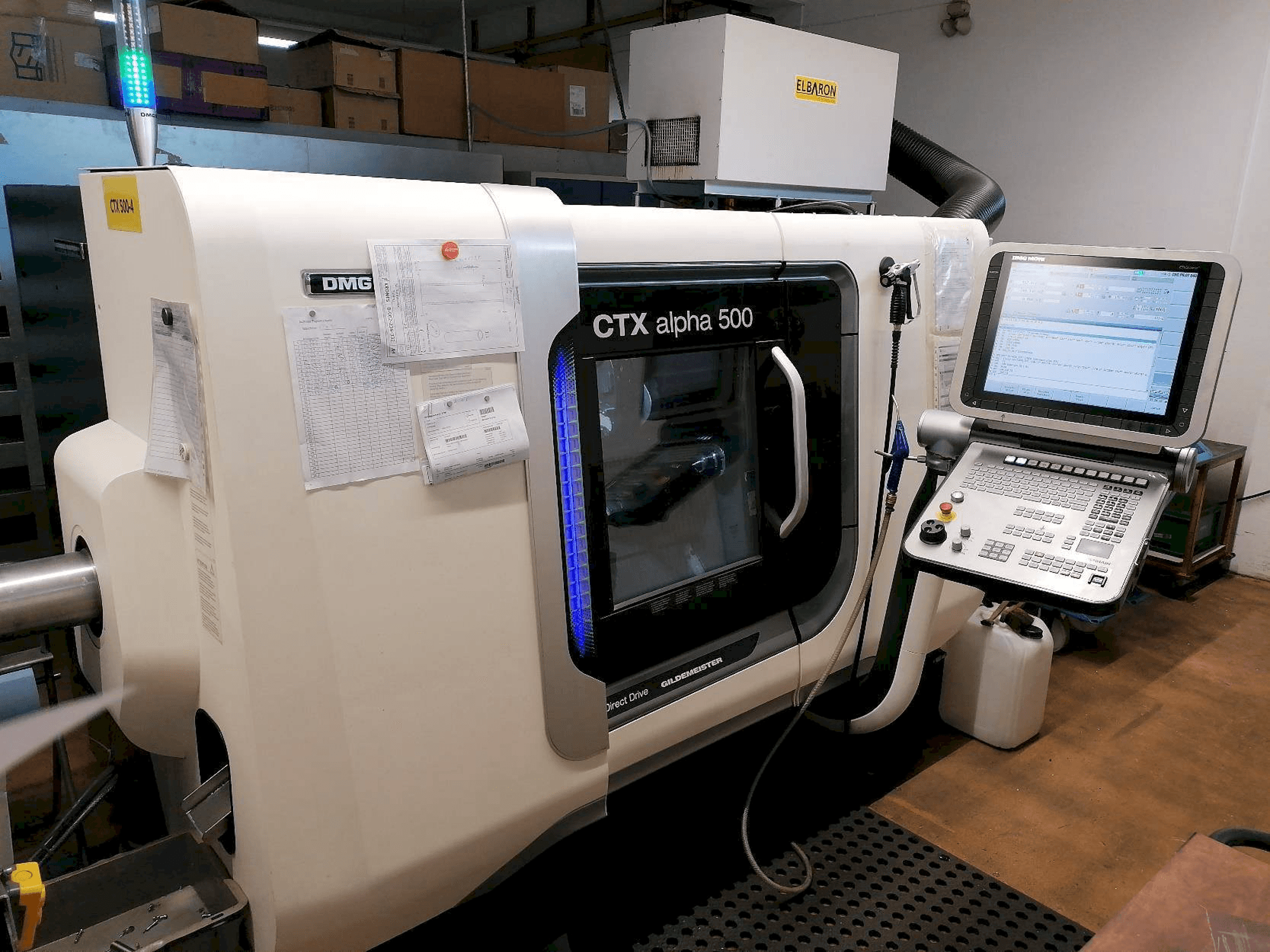 Vista frontal de la máquina DMG CTX Alpha 500