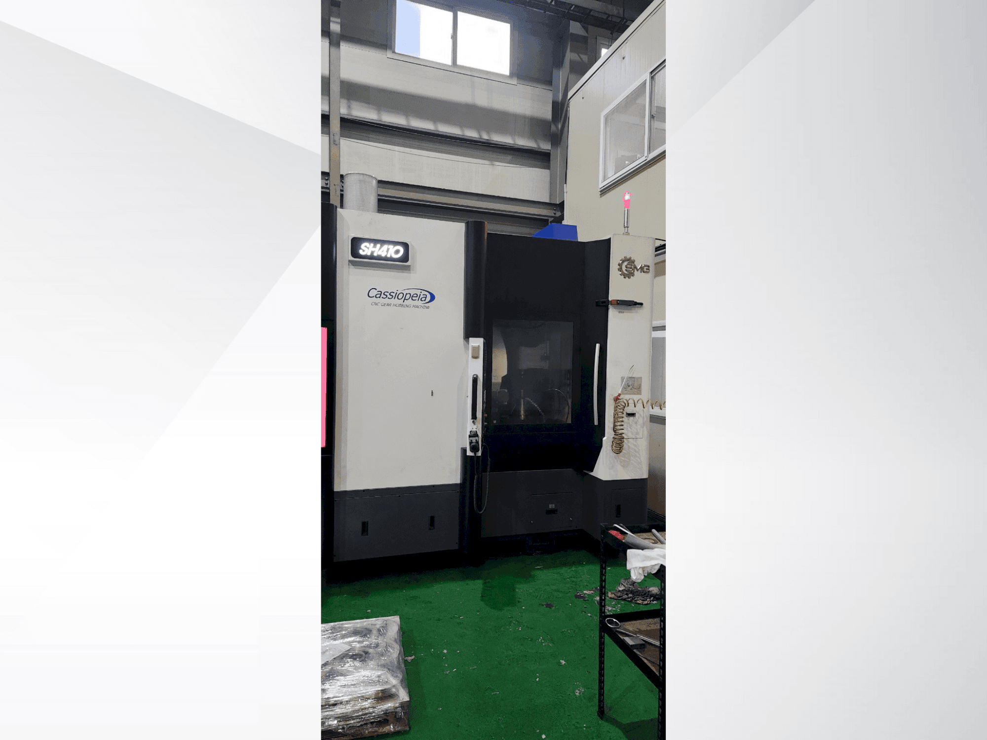 Vista frontal de la máquina SMG SH410