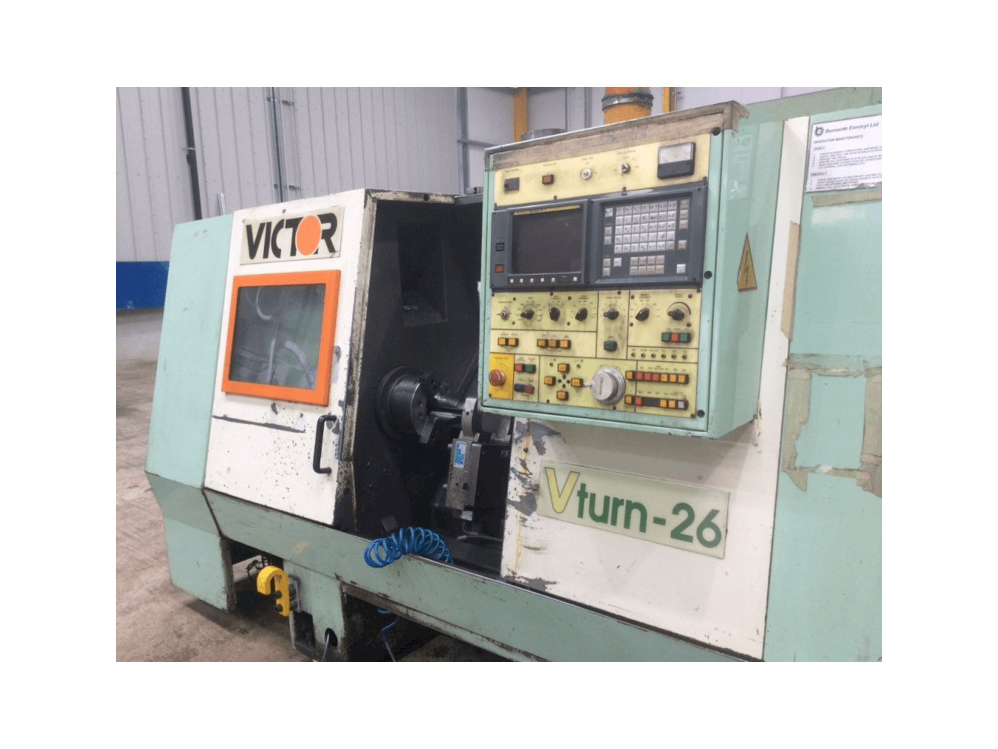 Vista frontal de la máquina Victor V Turn-26