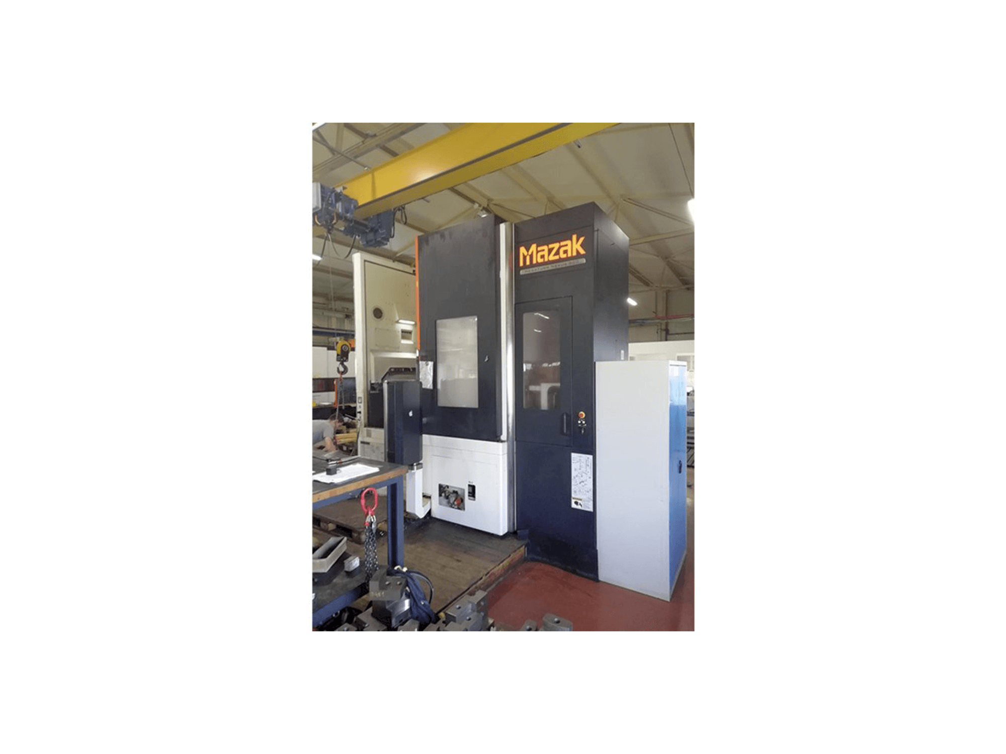 Vista frontal de la máquina Mazak MEGATURN NEXUS 900