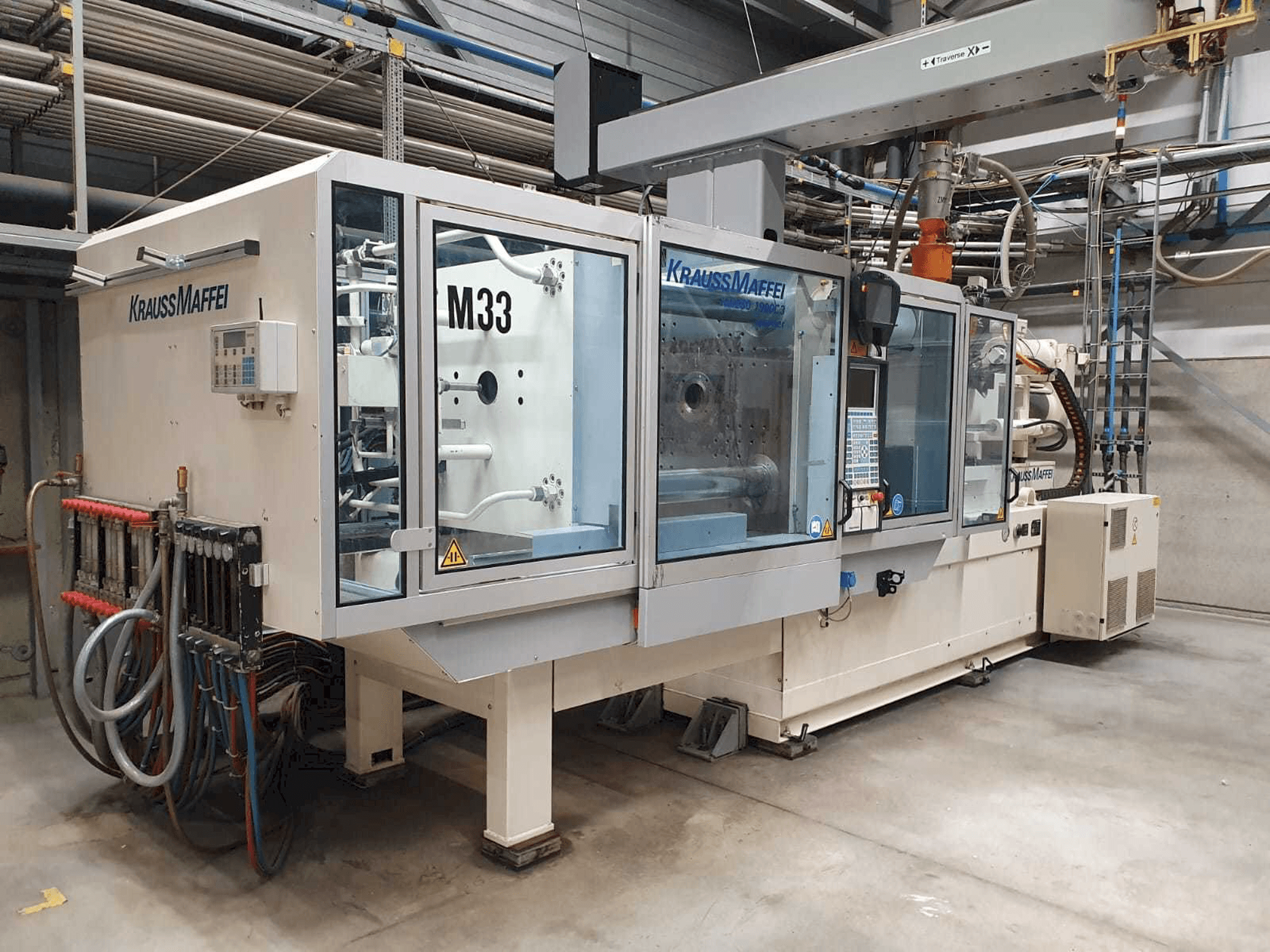 Vista frontal de la máquina Krauss Maffei 280-1900 C3