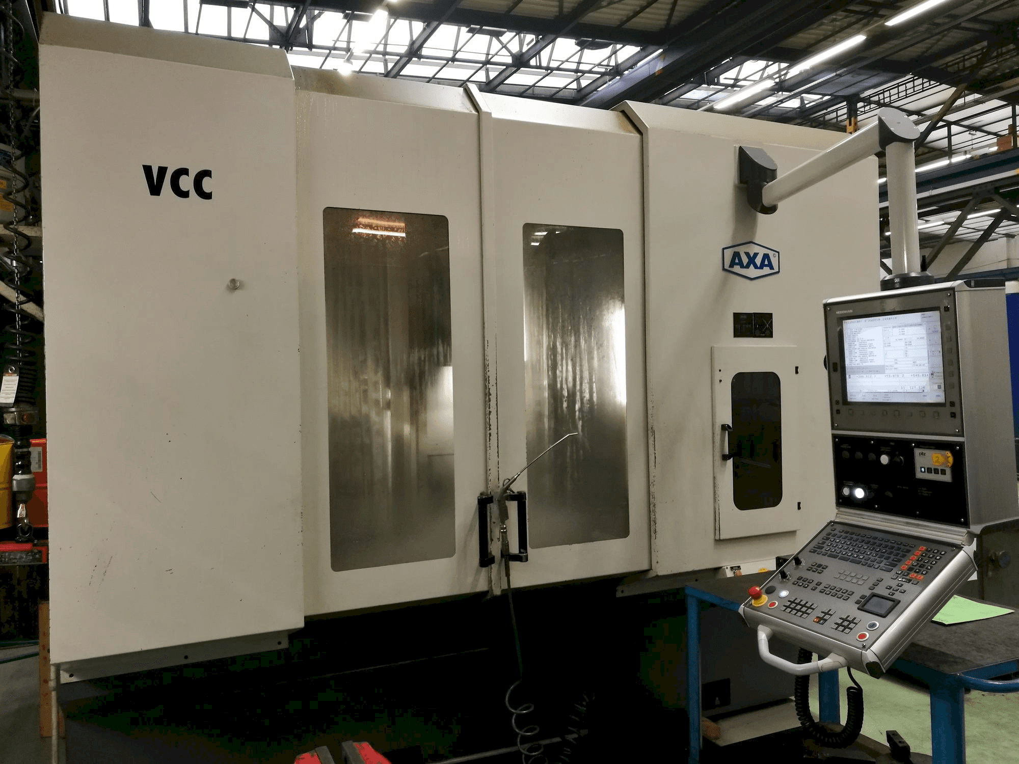 Vista frontal de la máquina AXA VCC 1200
