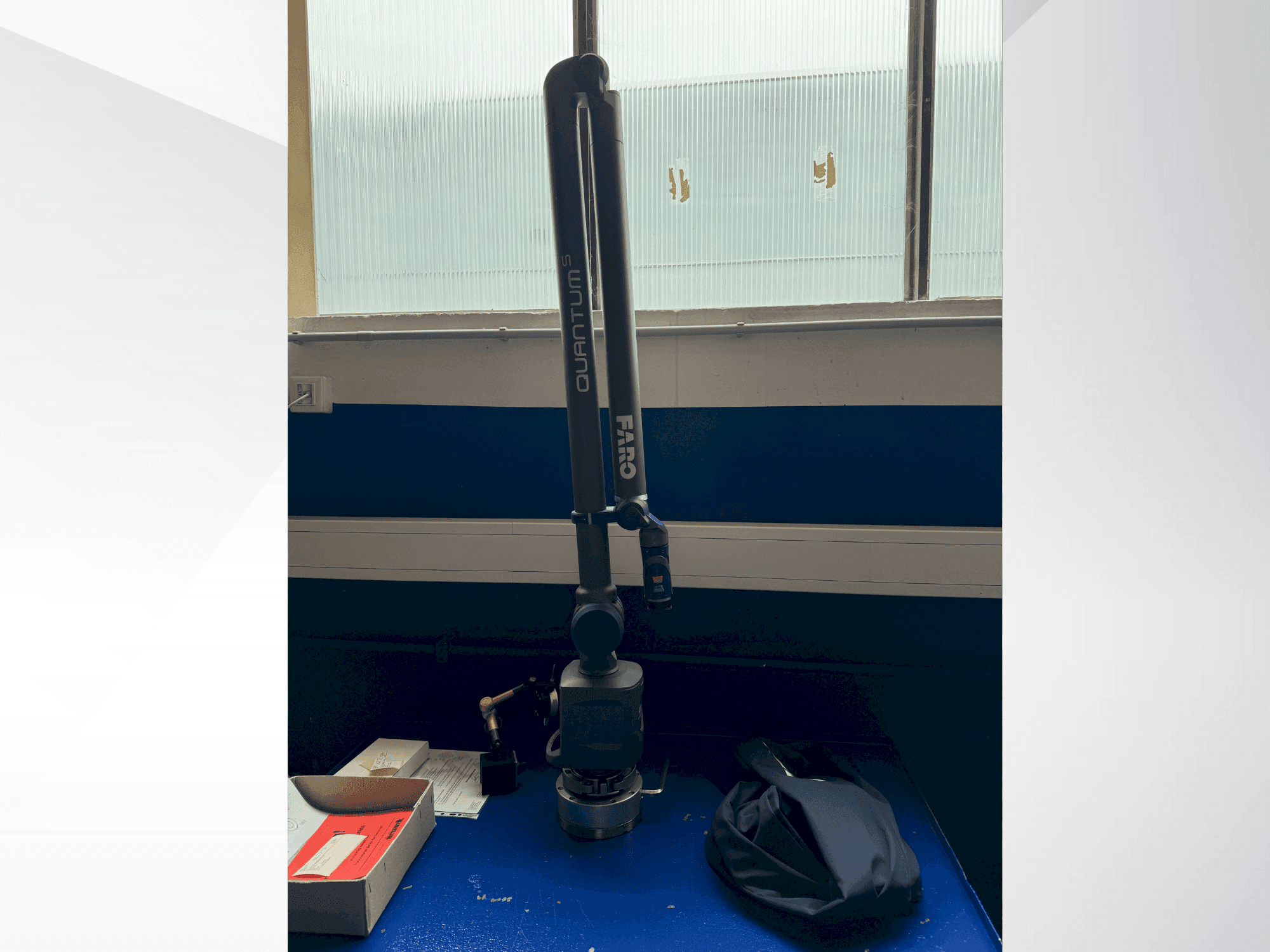 Vista frontal de la máquina Faro 21000