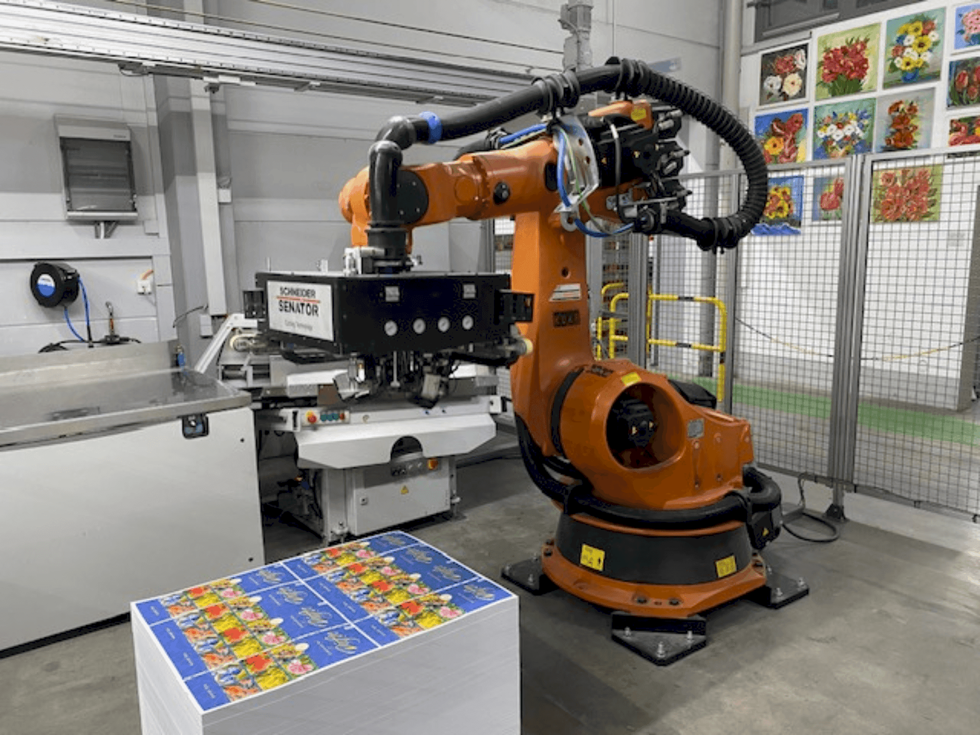 Vista frontal de la máquina KUKA KR140-3 COMP