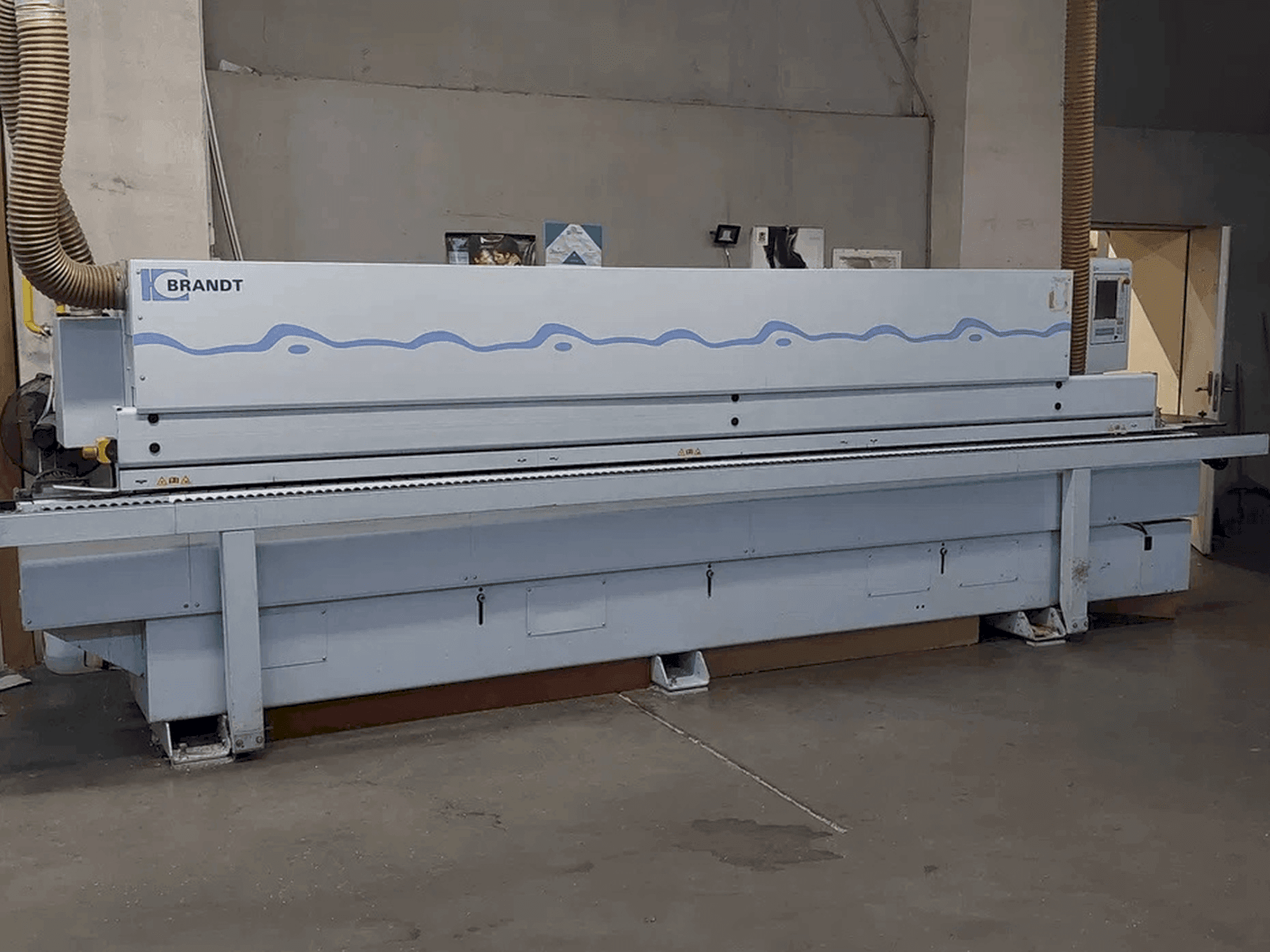 Vista frontal de la máquina BRANDT Optimat KDF 650 C