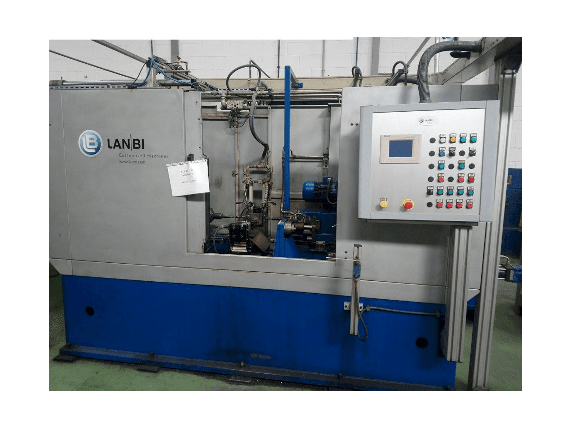 Vista frontal de la máquina Lanbi