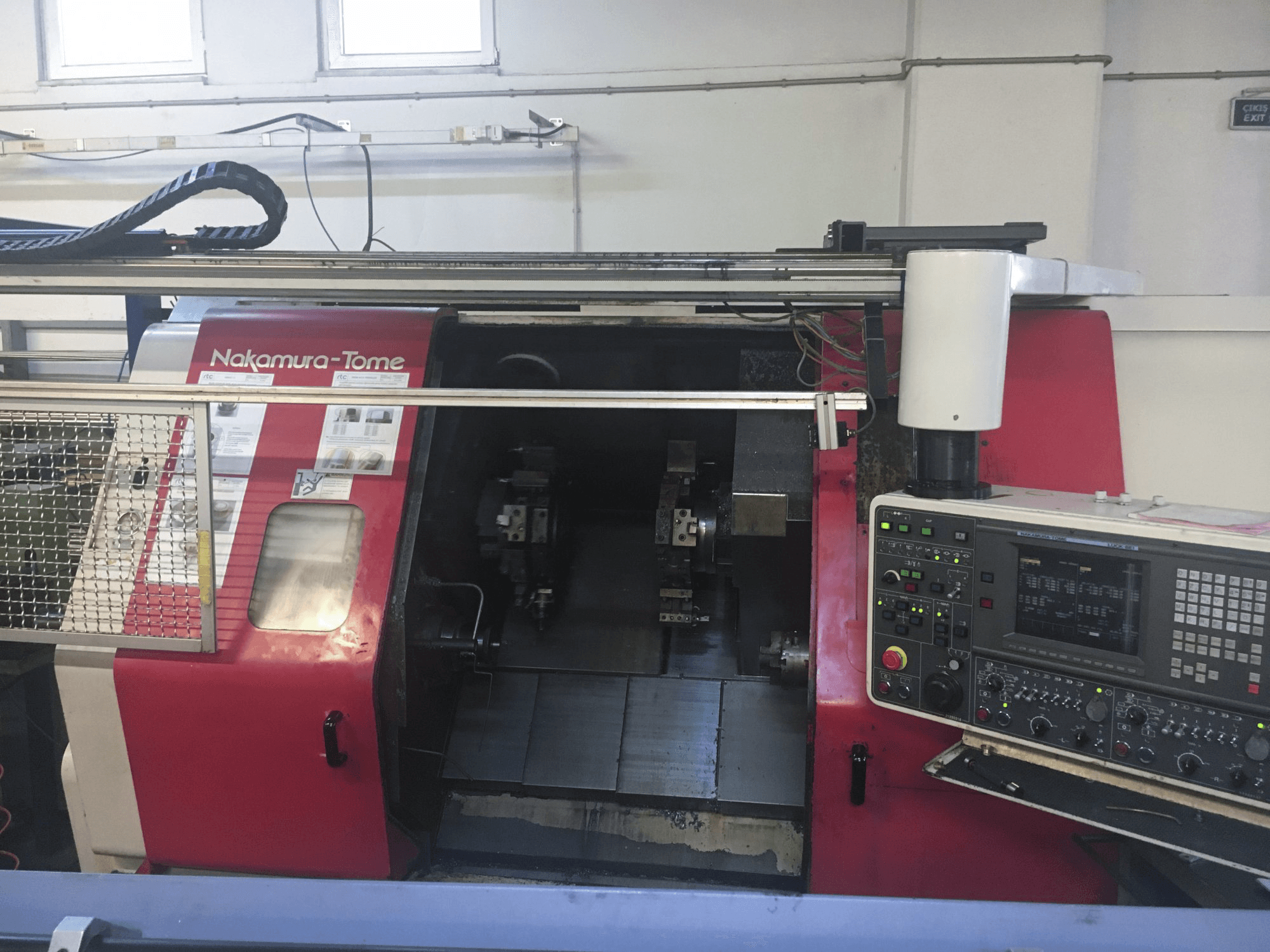 Vista frontal 1 de la máquina NAKAMURA-TOME TW-20 MMY