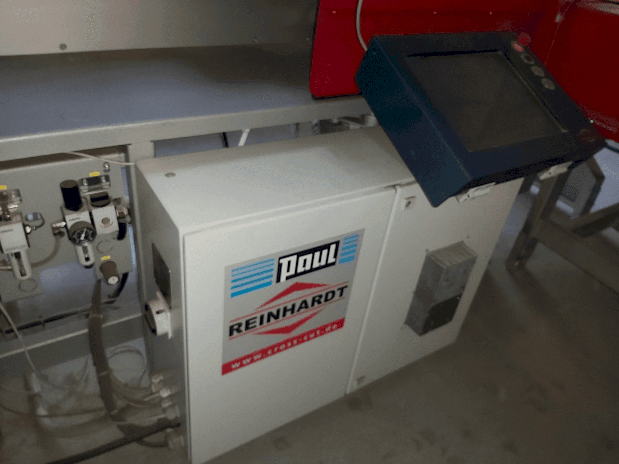 Vista frontal de la máquina Paul Reinhardt SlimLine SL170 S60