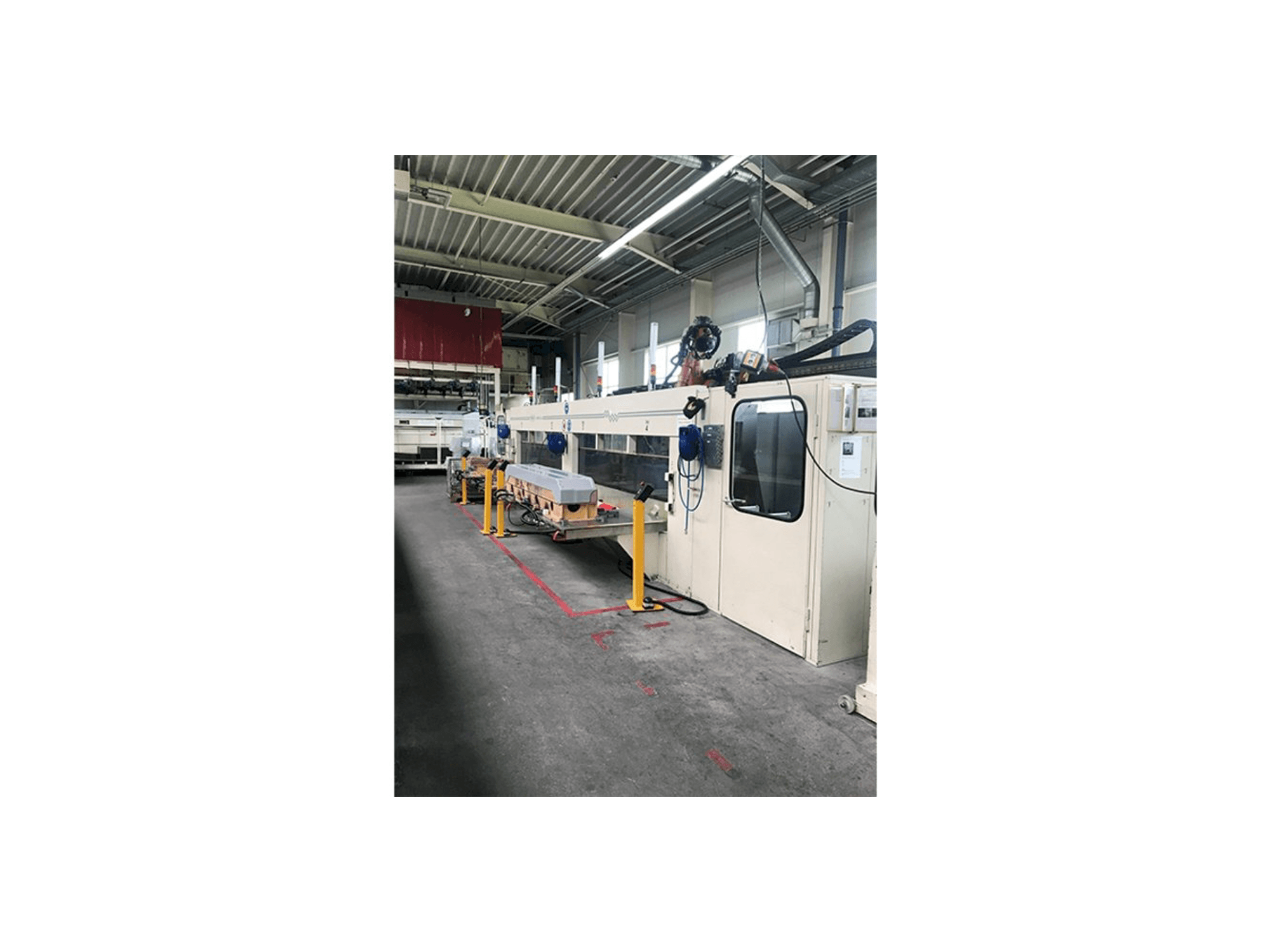 Vista lateral derecha de la máquina MAKA MROB 60 Jet