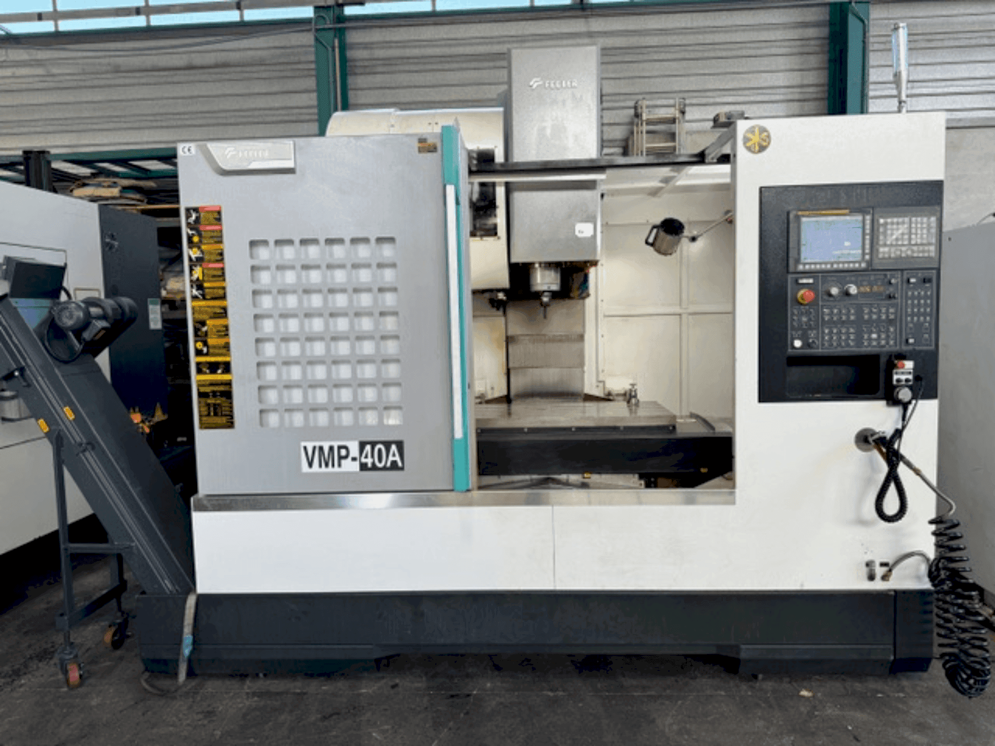 Vista frontal de la máquina Feeler VMP40A