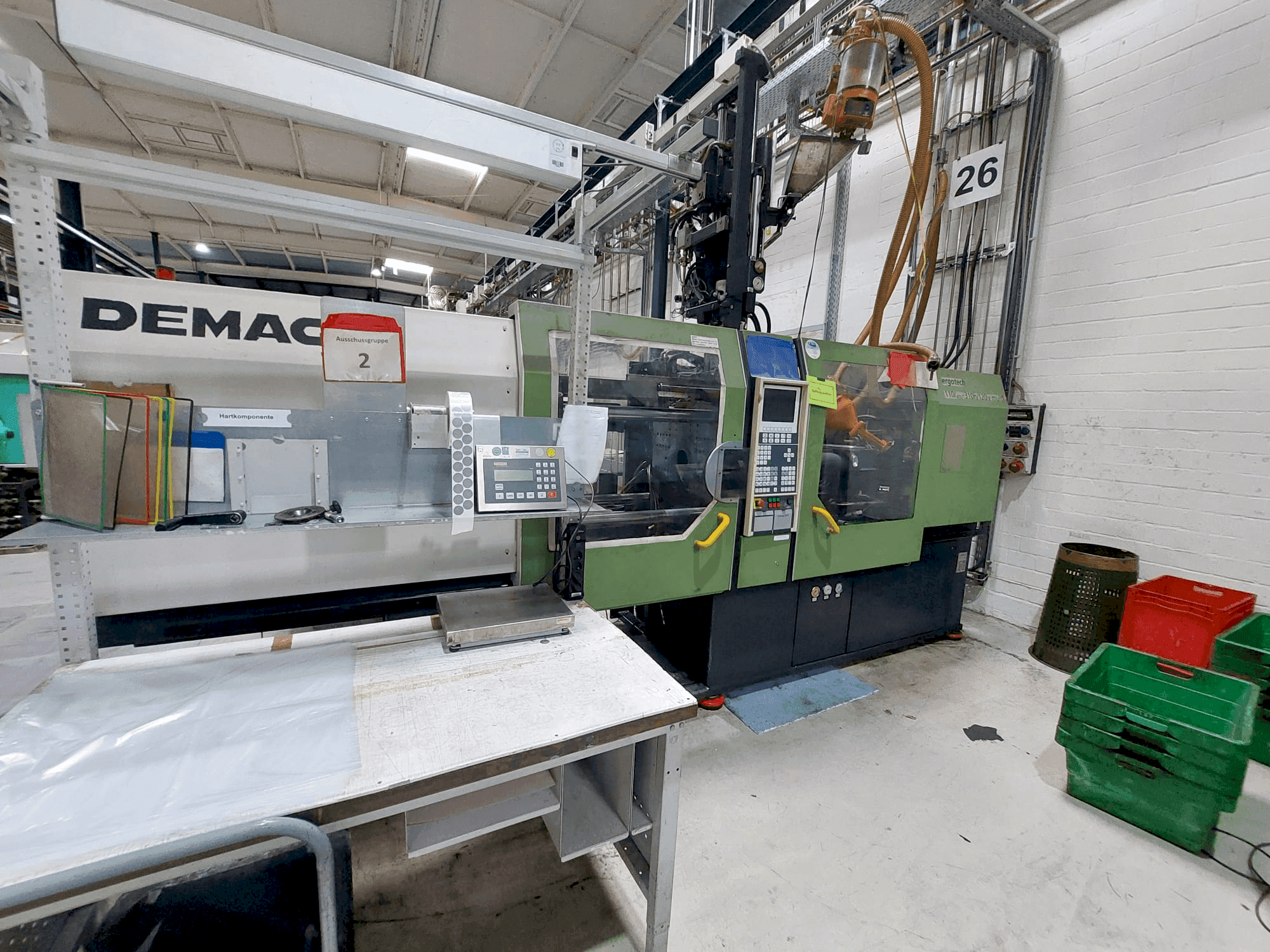 Vista frontal de la máquina DEMAG D110-310H/120V