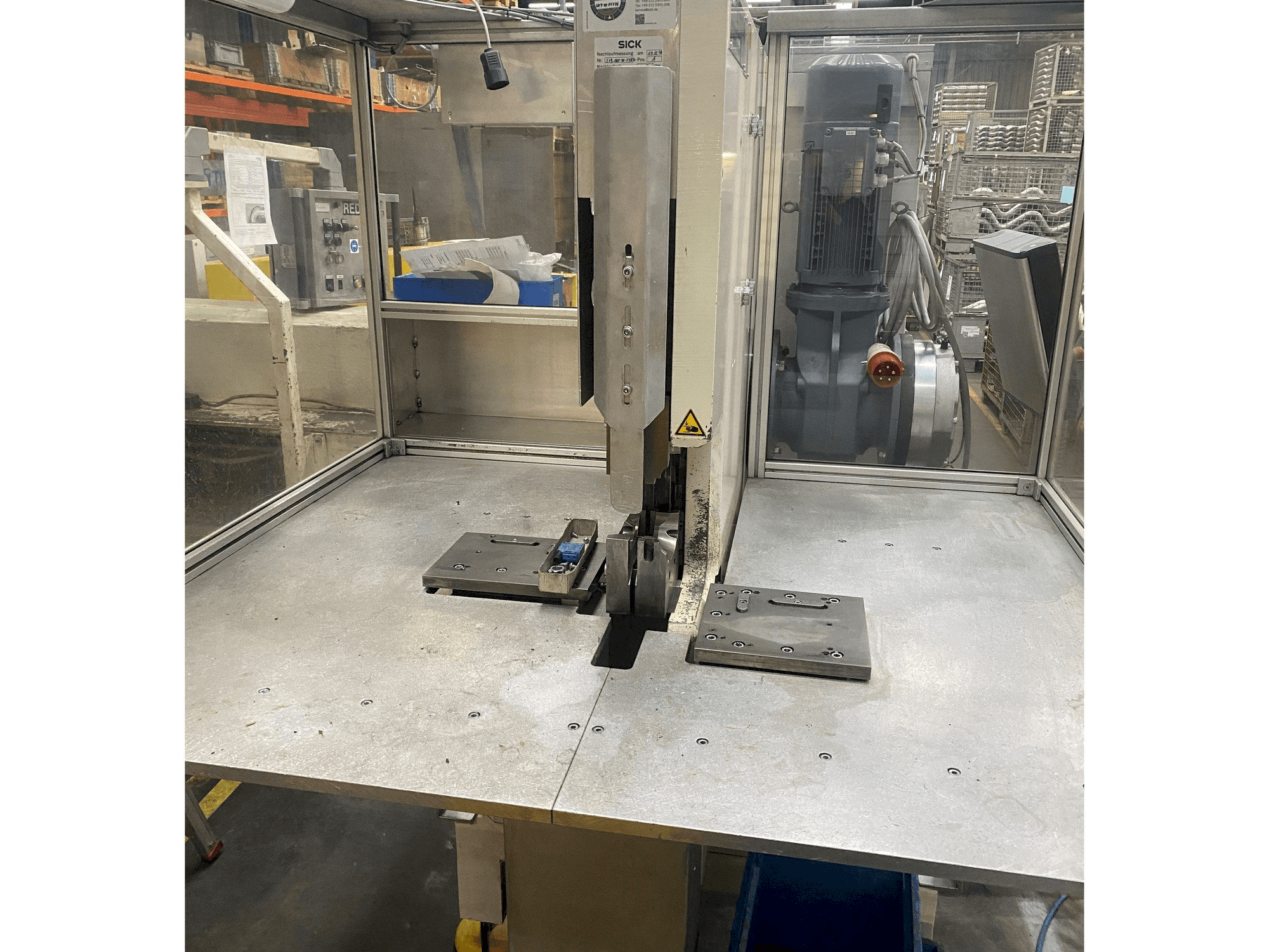 Vista frontal de la máquina Schmidt und Remmert EMT80-2-F01