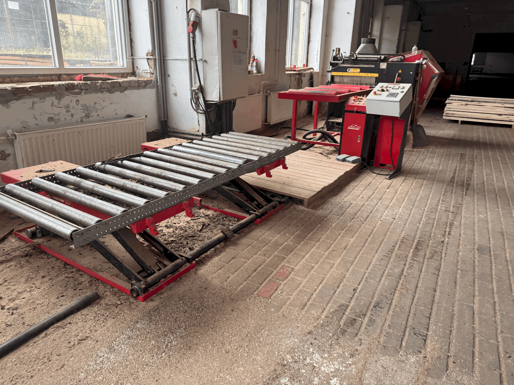 Vista frontal de la máquina WRAVOR Multirip 750 20-100