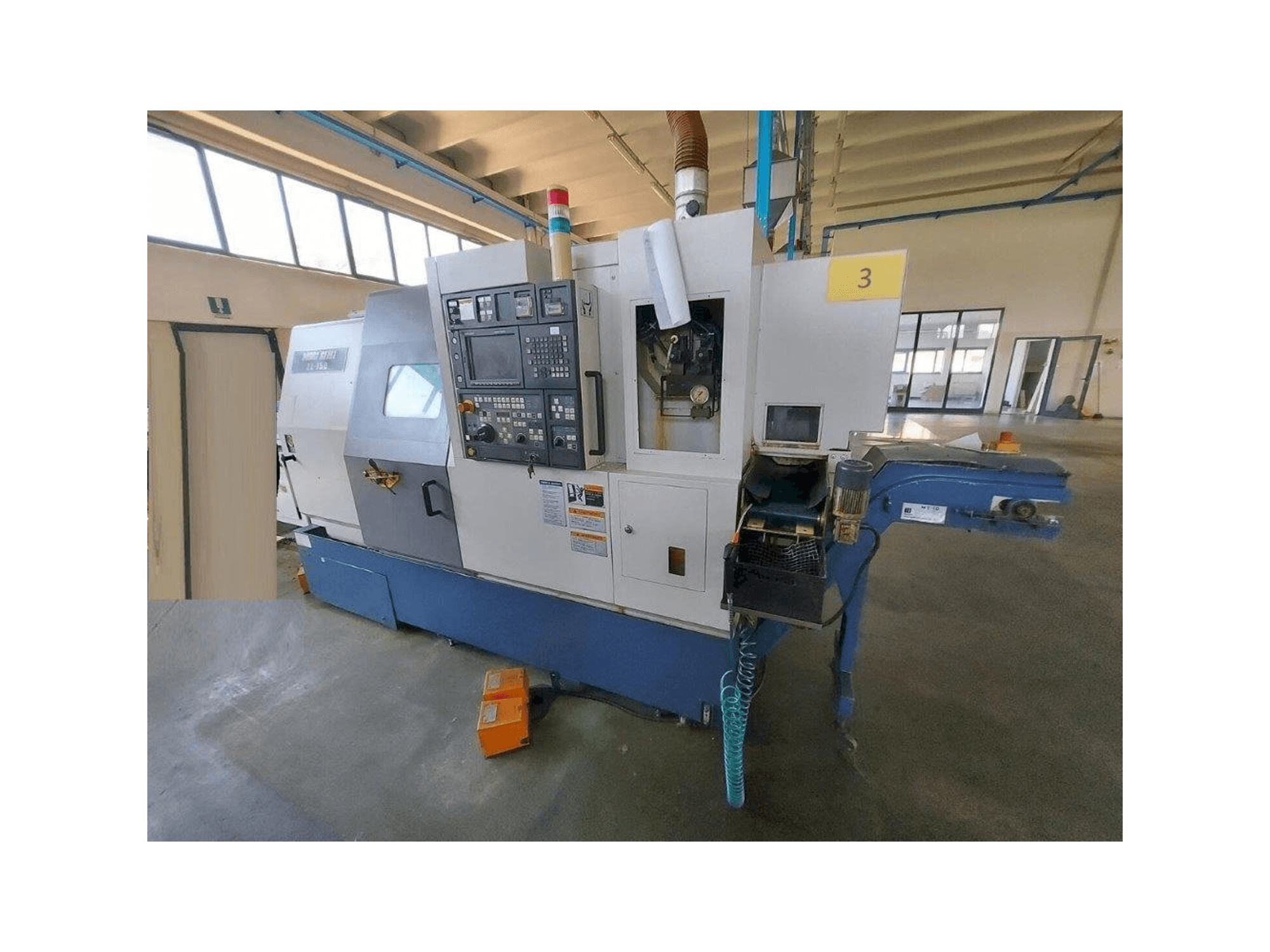 Vista frontal de la máquina MORI SEIKI ZL 150SMC