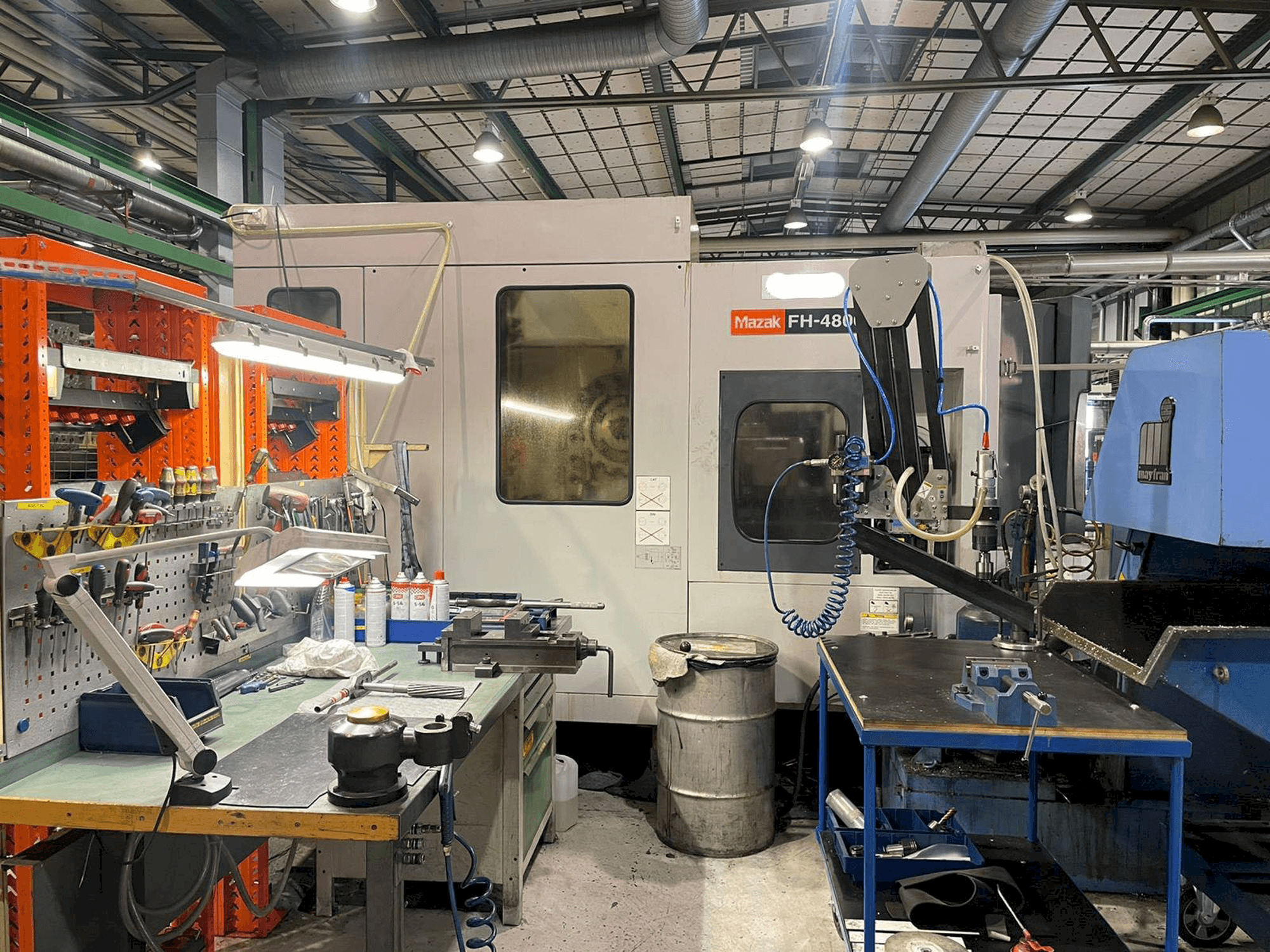Vista frontal de la máquina Mazak FH-4800