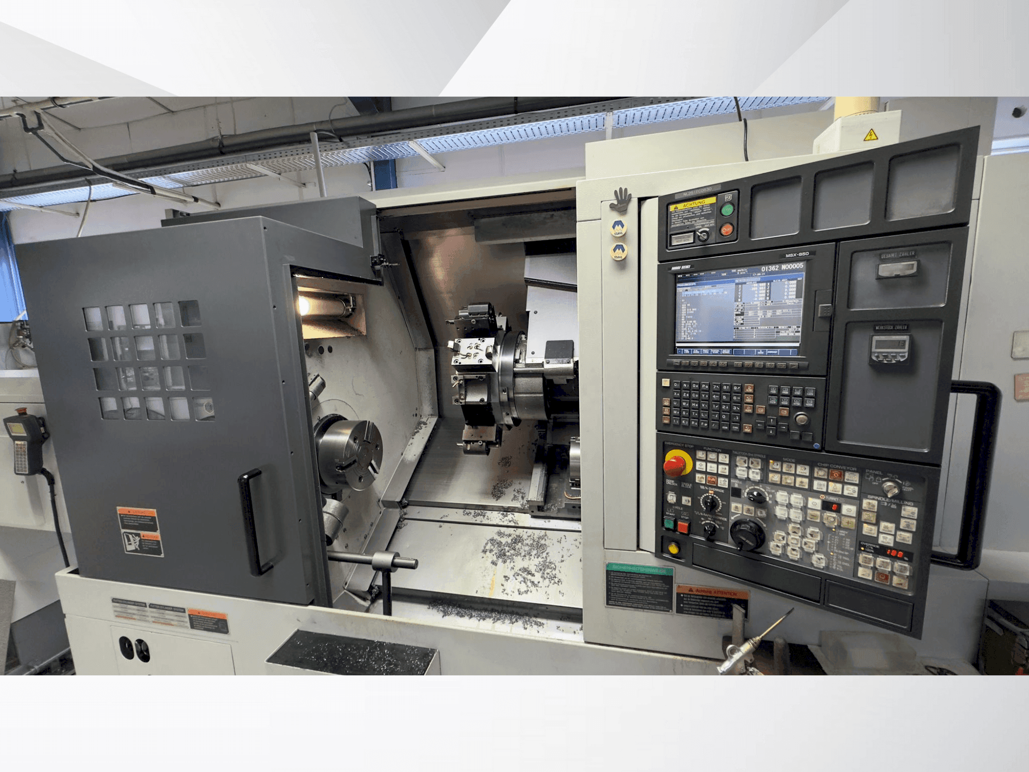 Vista frontal de la máquina MORI SEIKI NL 2500 SY/700