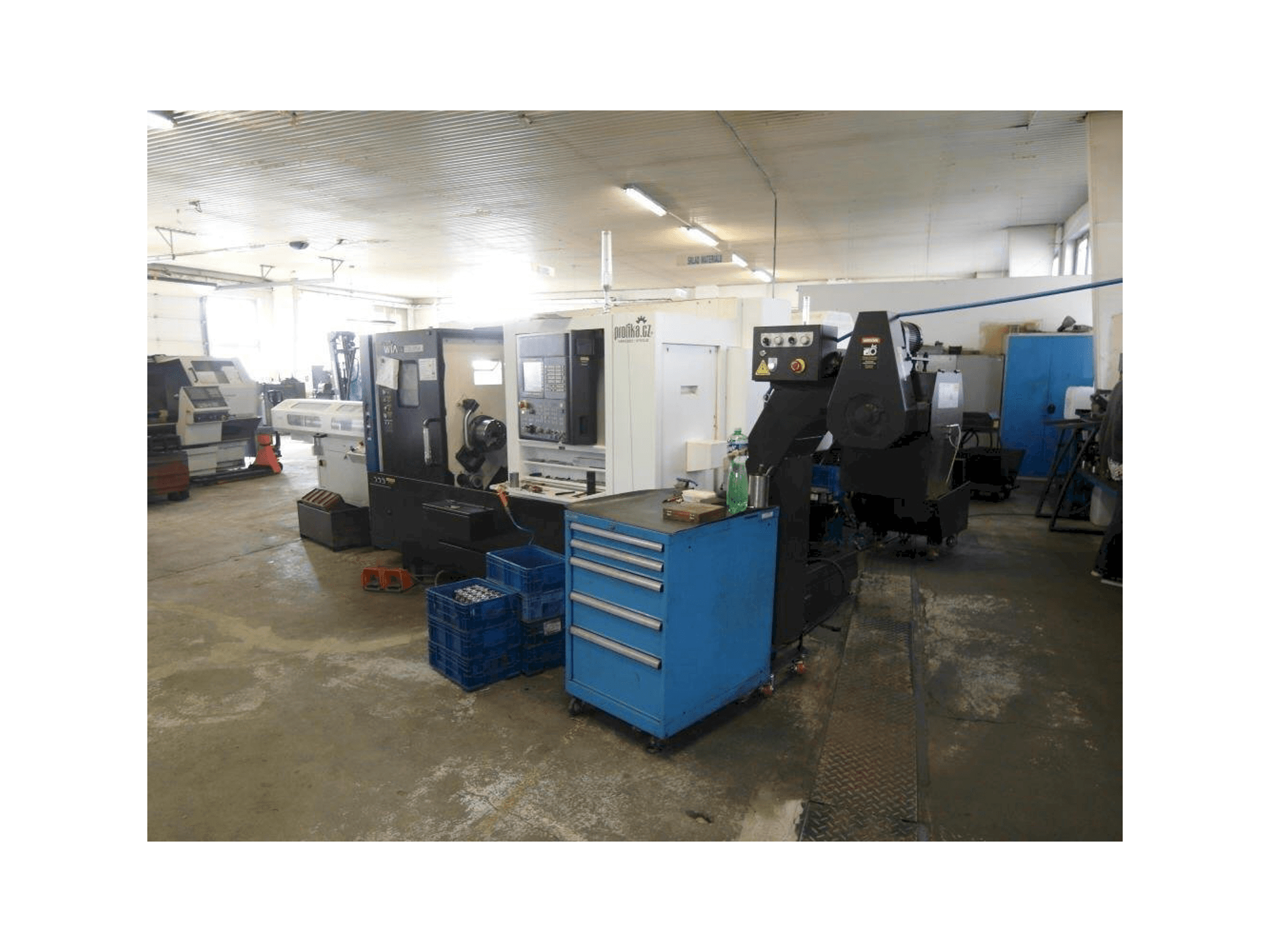 Vista frontal de la máquina Hyundai Wia L230LMSA