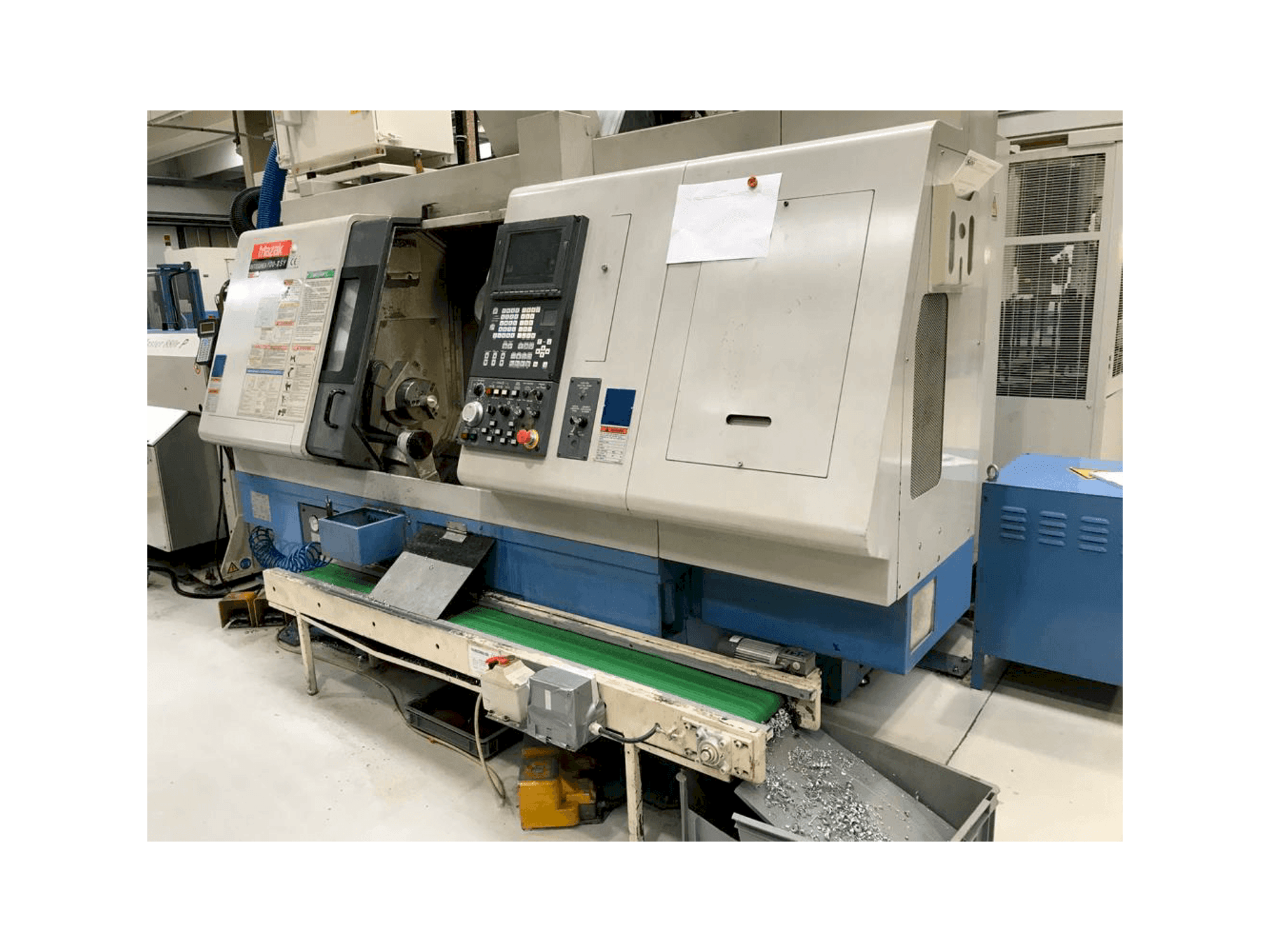 Vista frontal de la máquina Mazak Integrex 100 II SY