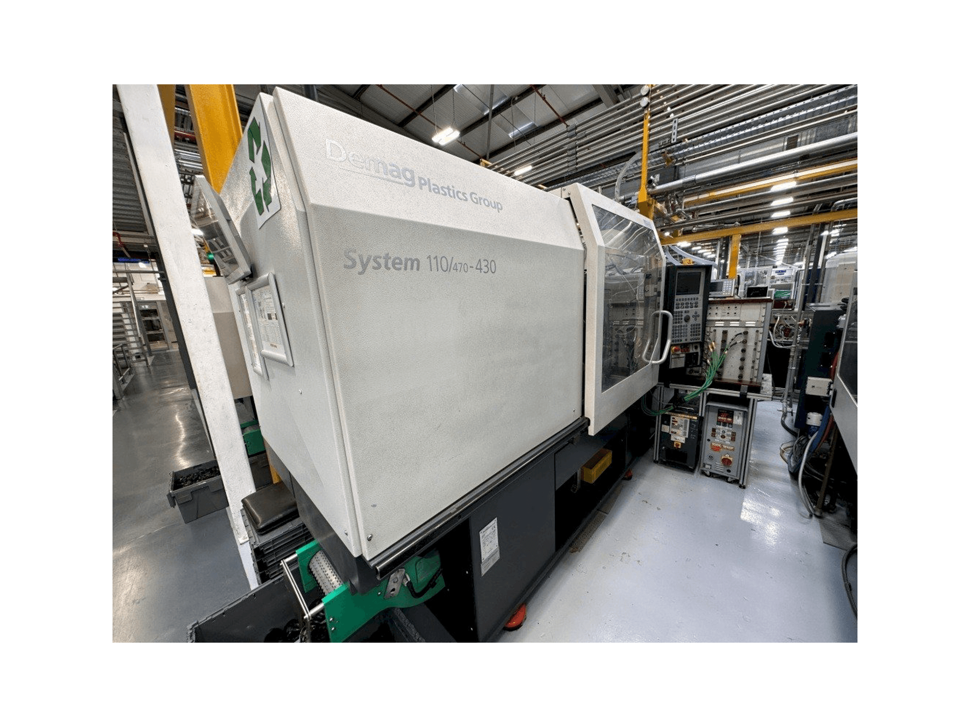 Vista frontal de la máquina DEMAG System 110/470-430