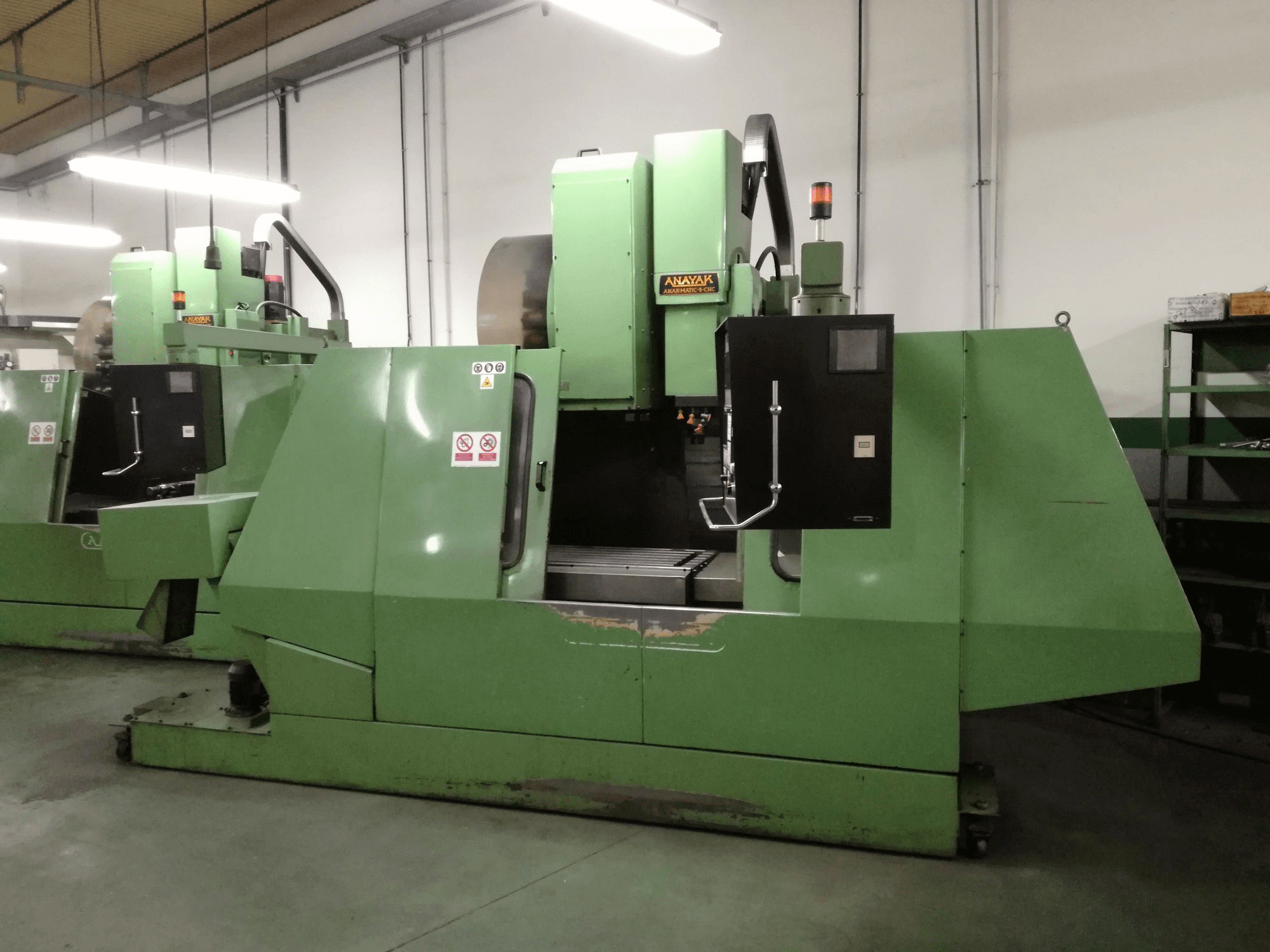 Vista frontal de la máquina ANAYAK ANAKMATIC 9