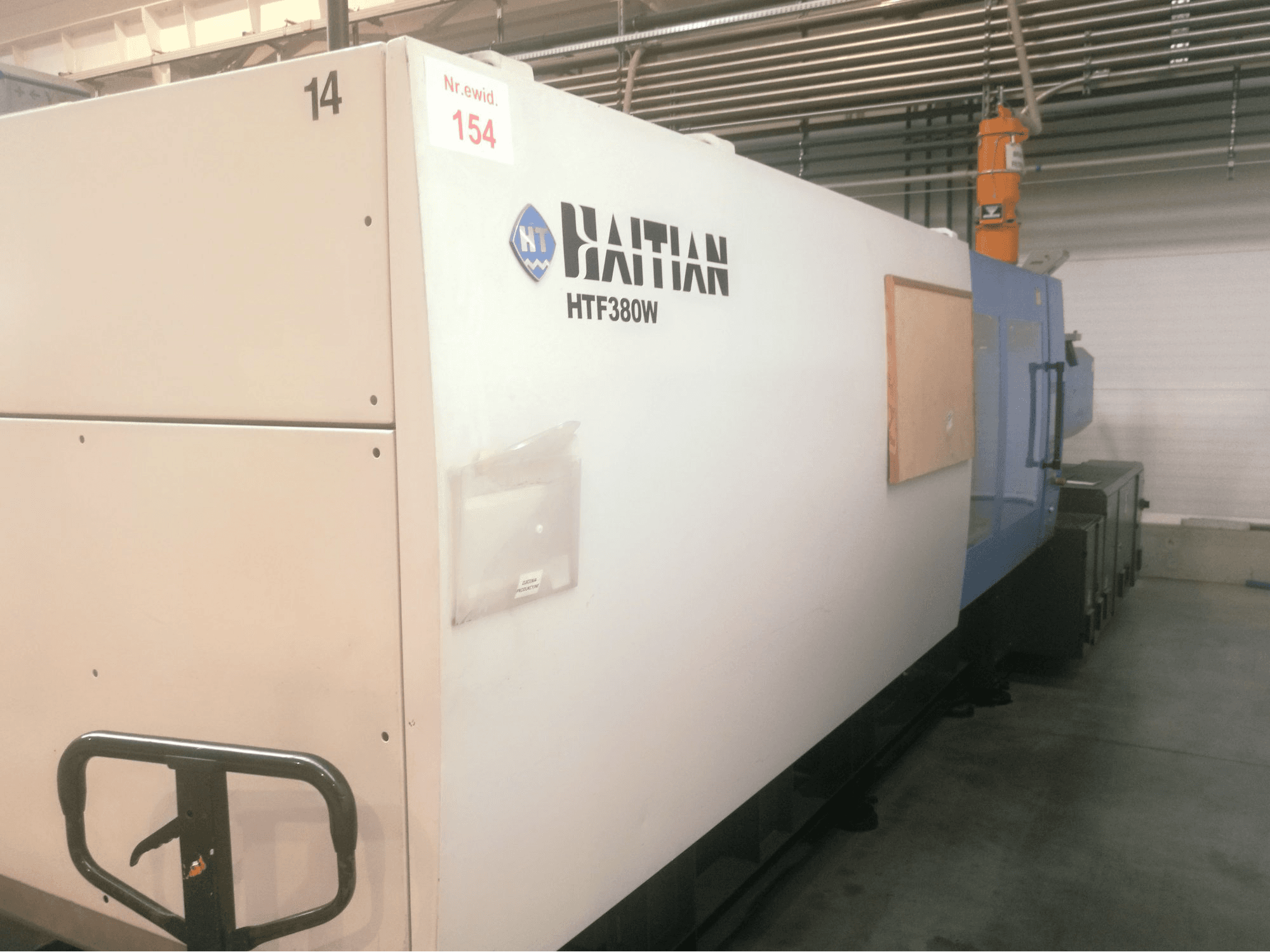 Vista lateral izquierda de la máquina HAITIAN HFT 380 W