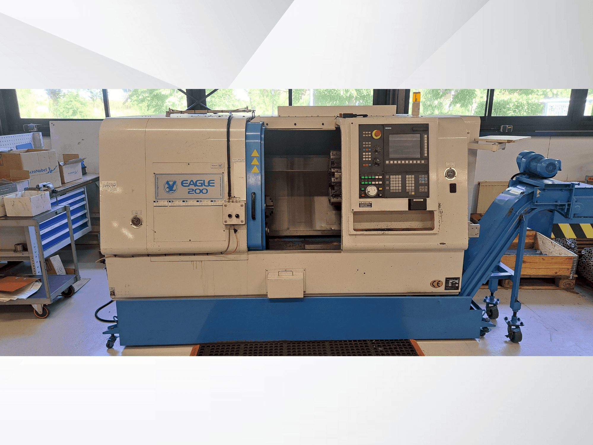 Vista frontal de la máquina Dugard Eagle FCL-200HT