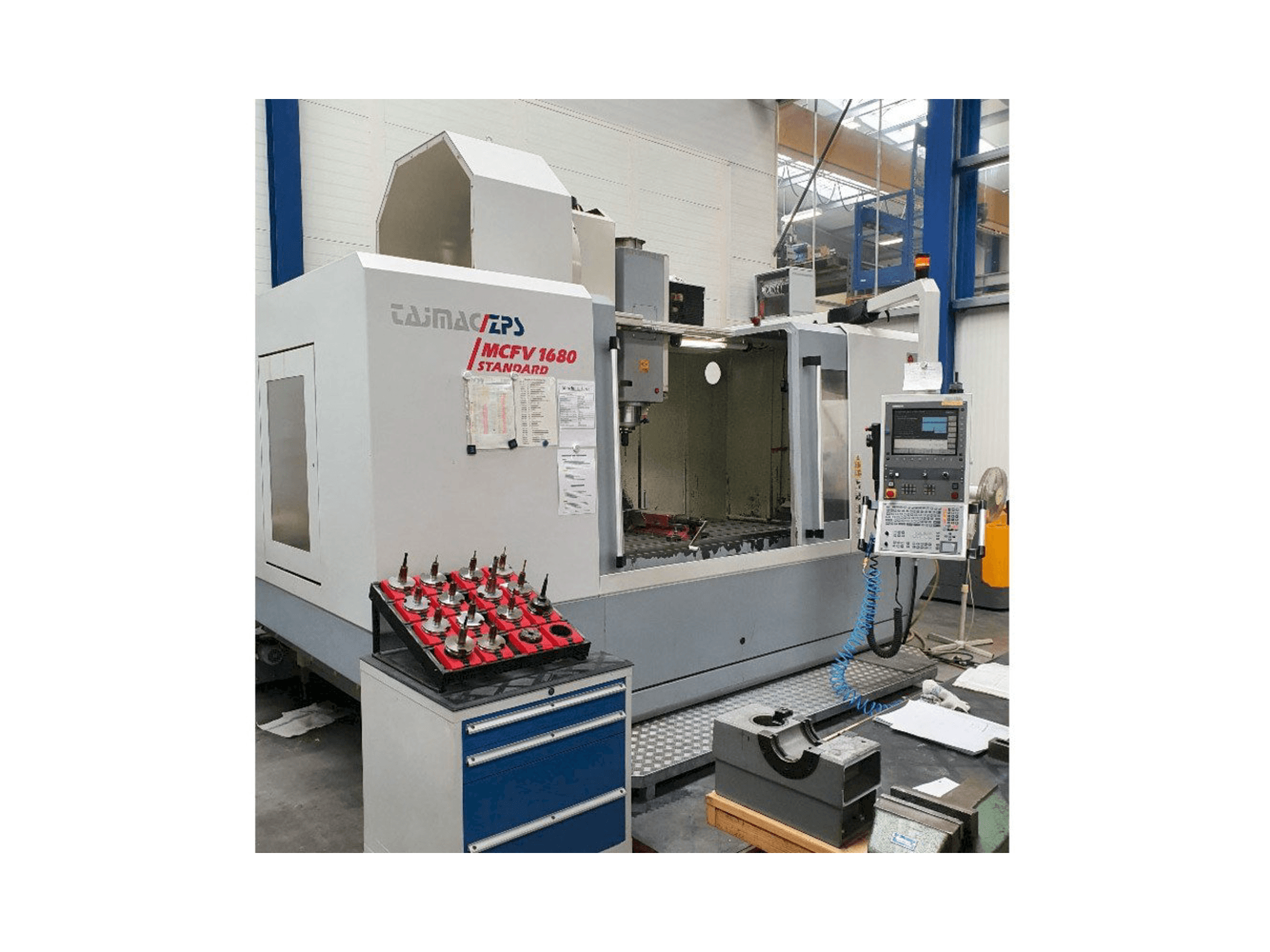 Vista frontal de la máquina ZPS MCFV 1680