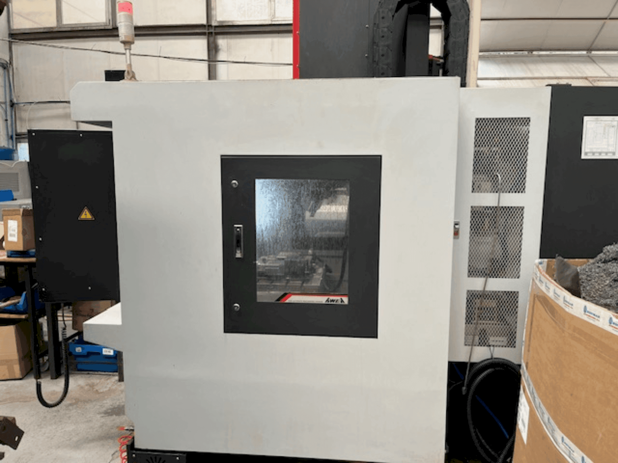 Vista frontal de la máquina AWEA AF-650