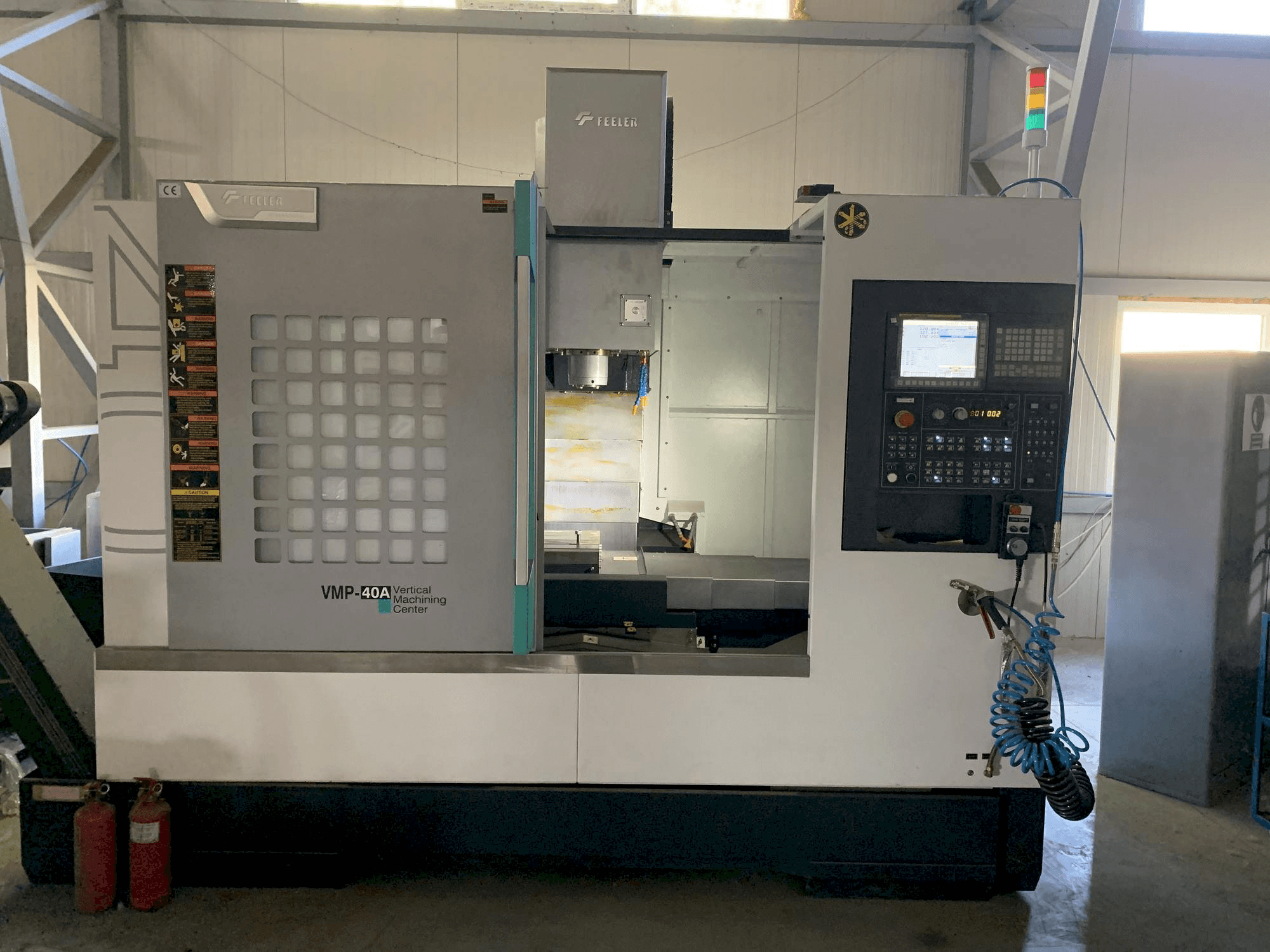 Vista frontal de la máquina Feeler VMP 40