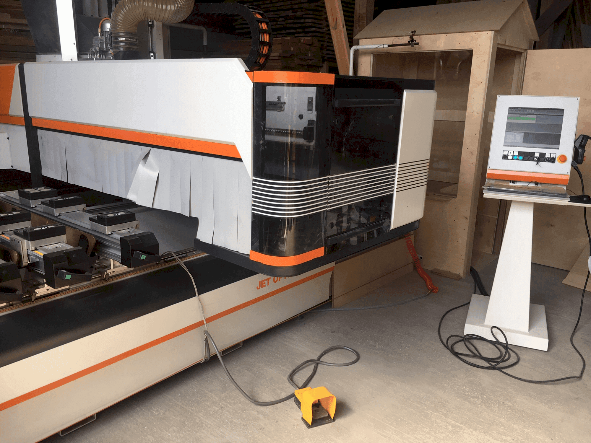 Vista frontal de la máquina BUSELLATO Jet Optima T5