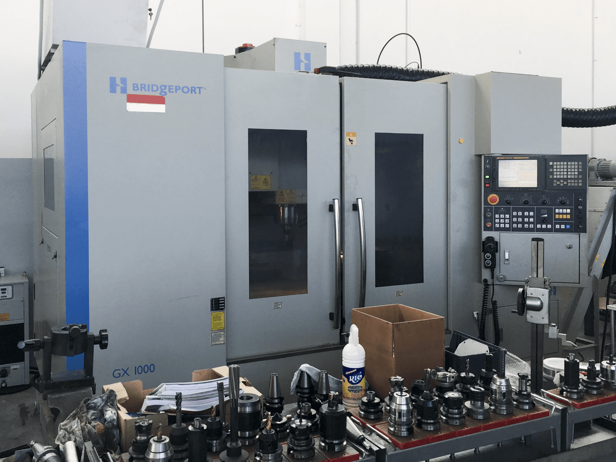 Vista frontal 1 de la máquina Bridgeport GX 1000