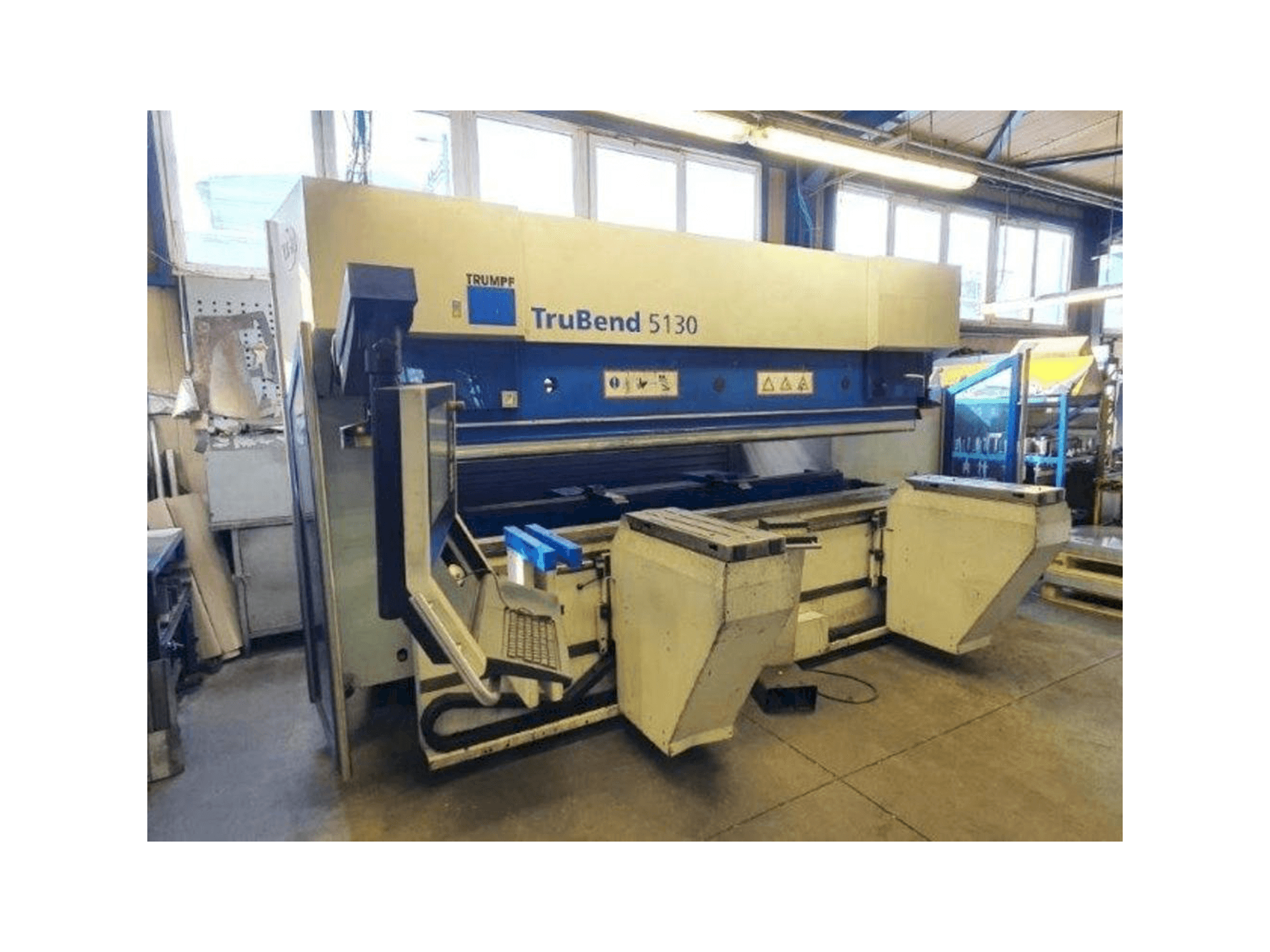 Vista frontal de la máquina Trumpf TruBend 5130