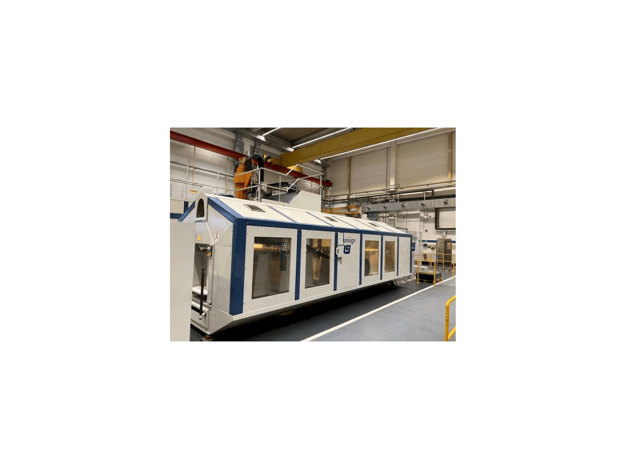 Vista frontal de la máquina Unisign UNICOM 8