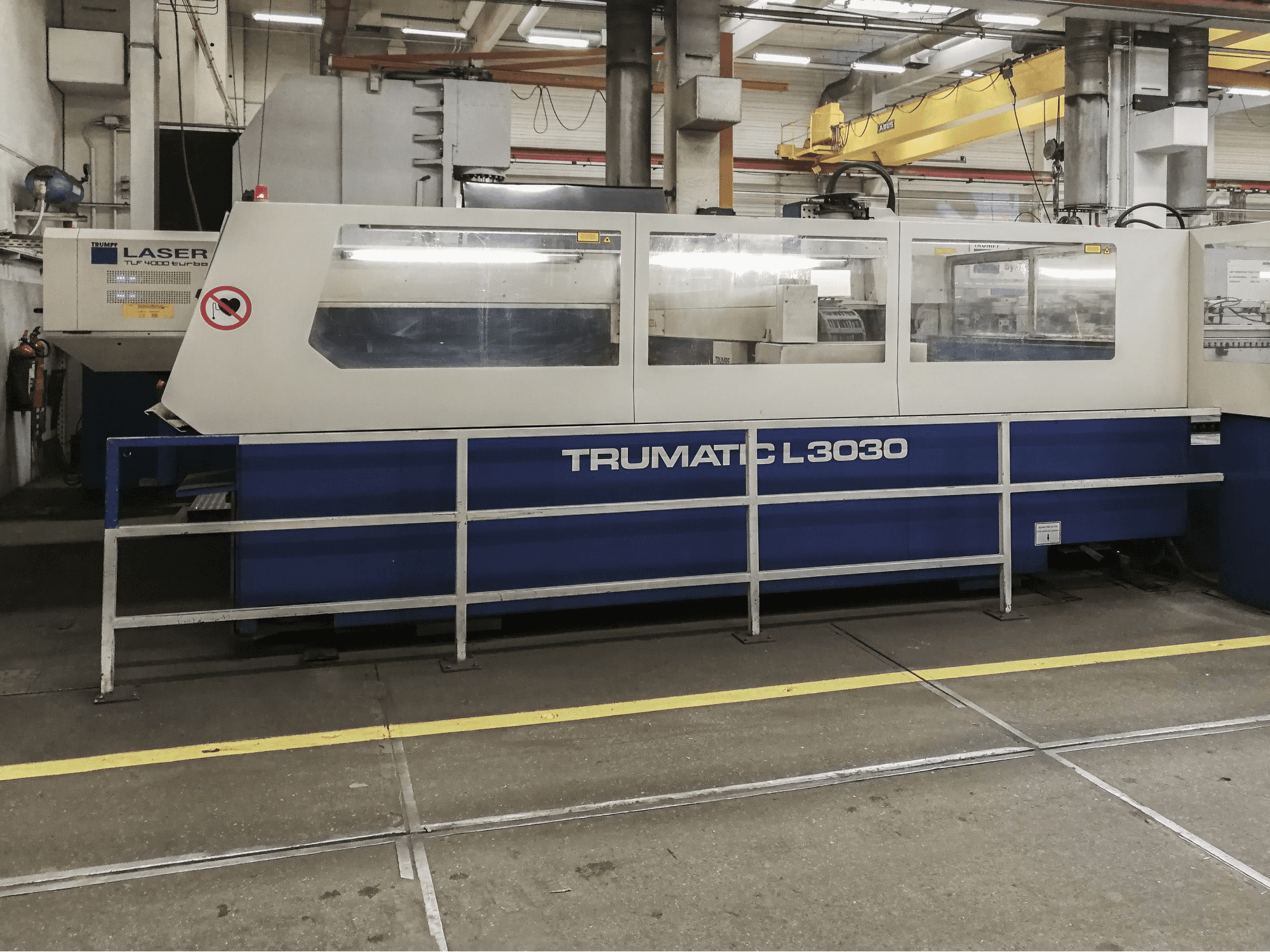 Vista izquierda 1 de la máquina Trumpf Trumatic L3030